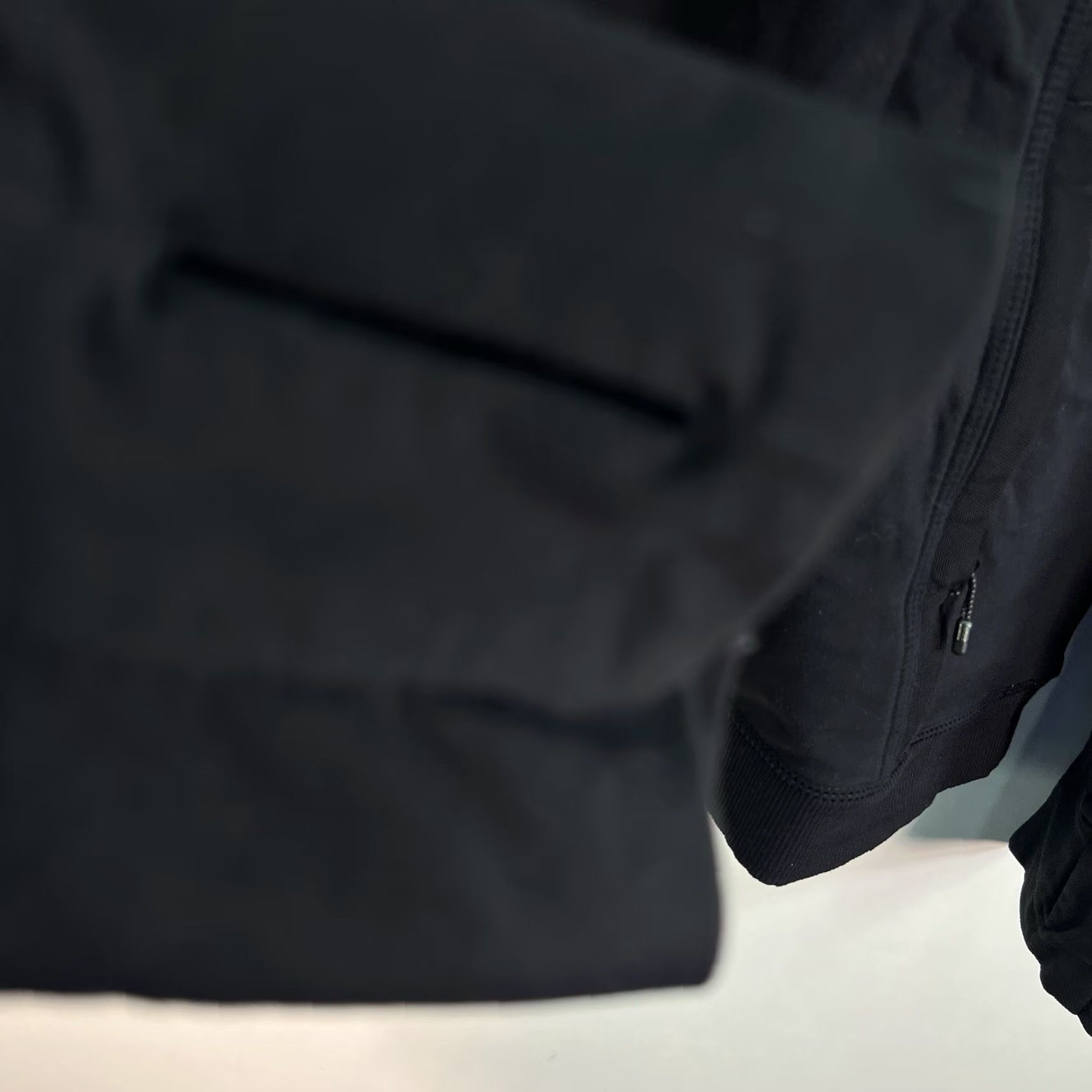 Lululemon LULULEMON Winter Sprinter Hooded Zip Sweatshirt Womens Size S Black Size S / US 4 / IT 40 - 6 Thumbnail