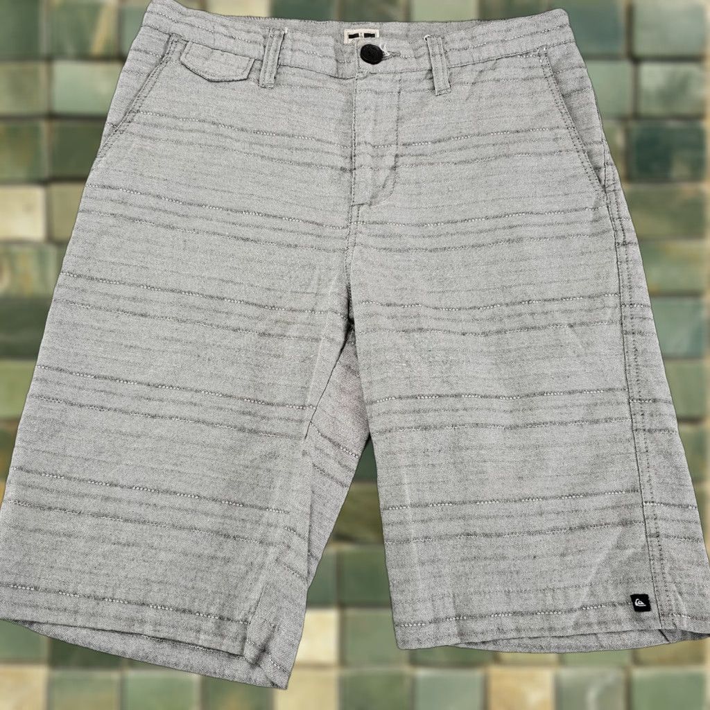 Quiksilver Quiksilver Shorts Mens Size 28 Grey Hybrid Amphibian Chino Skate Golf Casual Size US 28 / EU 44 - 1 Thumbnail