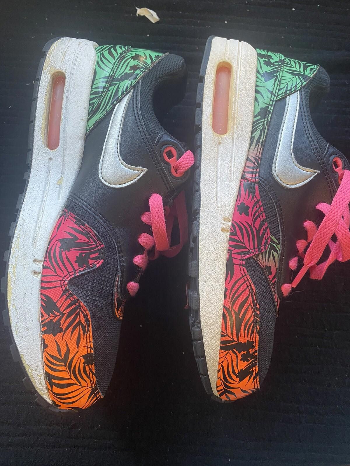 Nike Kids Nike Air Max 90 s 6.5y 705479-001 Black Pink Orange Size US 6.5 / EU 39-40 - 12 Thumbnail
