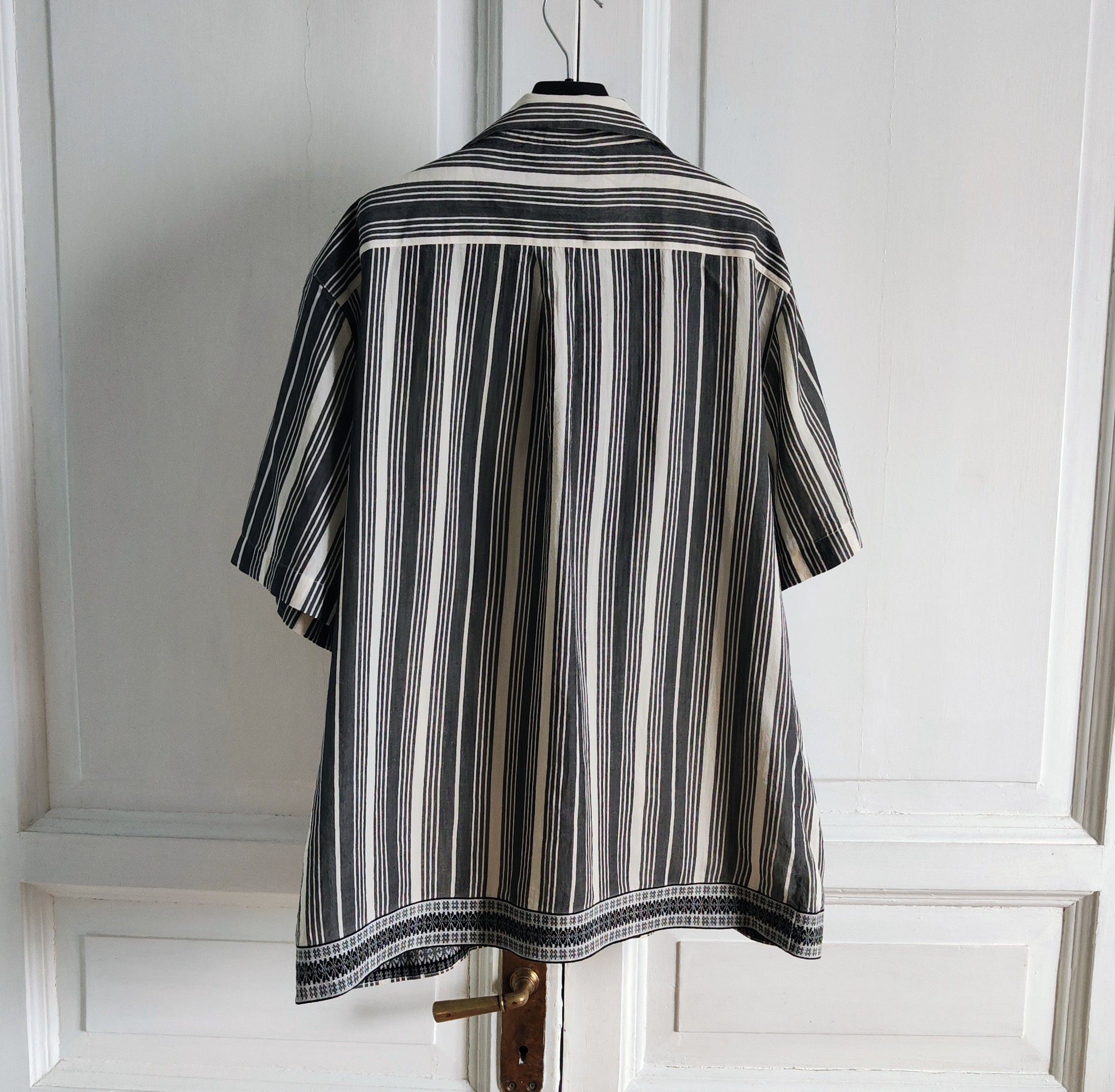 Loewe Bowling shirt.Like Hermes or Martin Margiela shirts. Size US XL / EU 56 / 4 - 7 Thumbnail