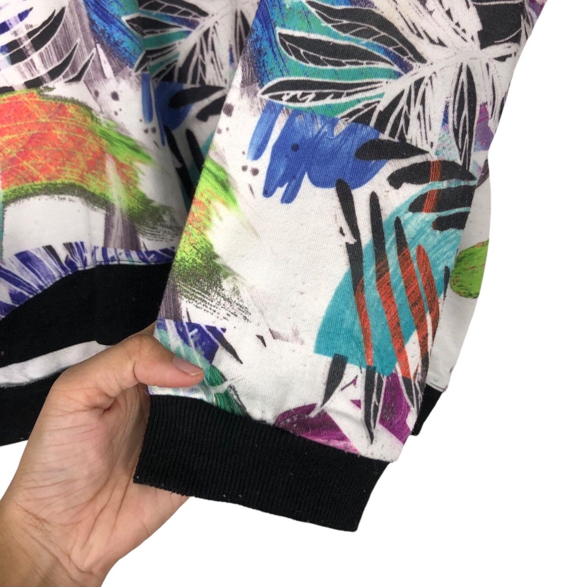 Japanese Brand Colorful Sweatshirt Ski Surfing Wear 90s Medium Size US M / EU 48-50 / 2 - 9 Thumbnail