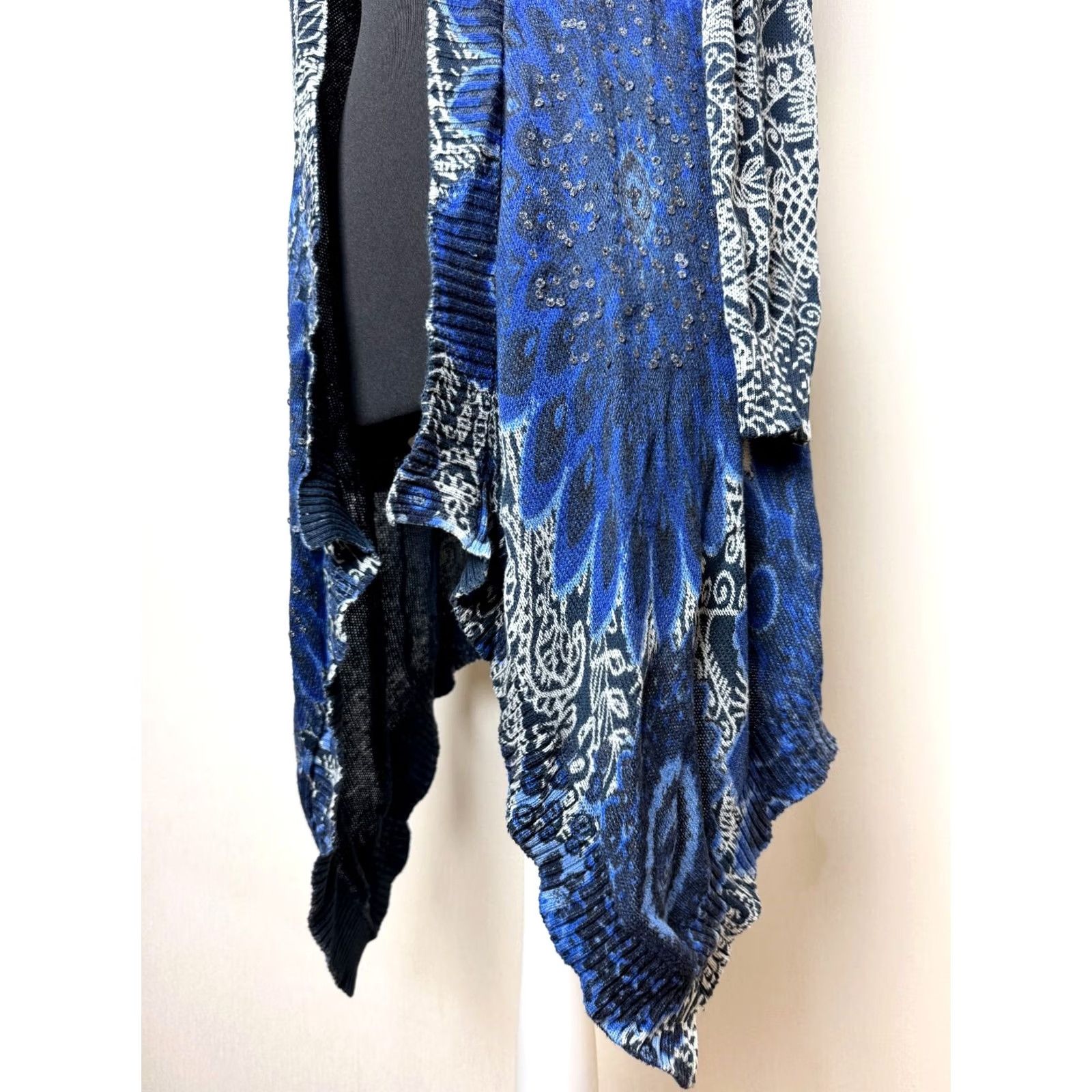 Desigual Desigual Cardigan Womens L Blue Jacket Shawl Wrap 57J21T5 Color Blue 100% genuine item Desigual Cardigan Women L Blue 90s? Size L / US 10 / IT 46 - 3 Thumbnail
