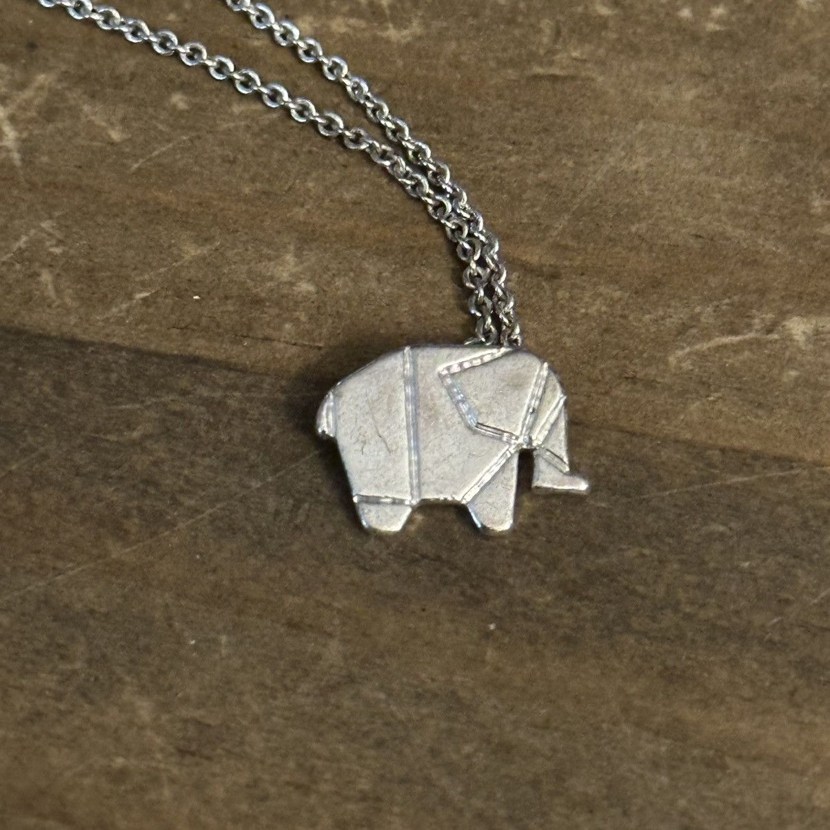 Other Silver tone origami elephant pendant necklace Size ONE SIZE - 3 Thumbnail