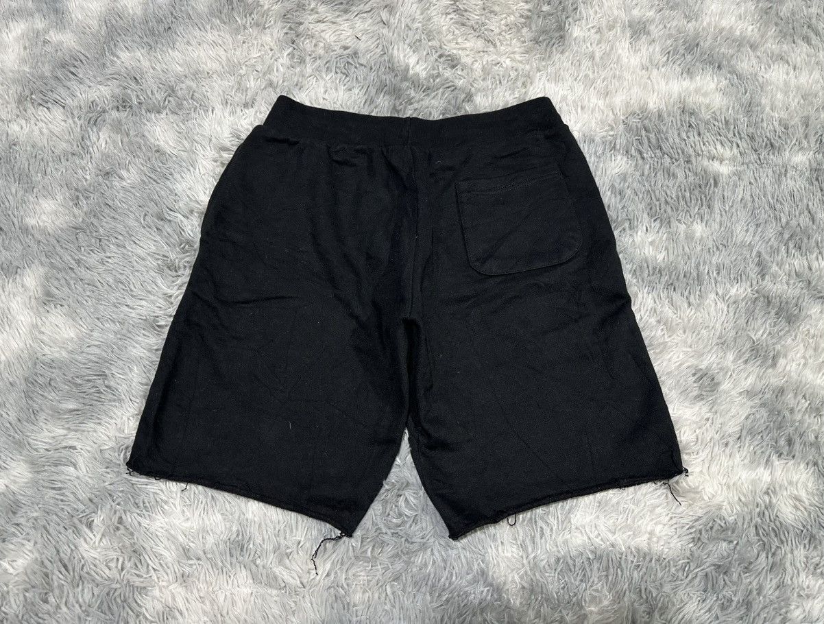 Champion 🔥Y2K Champion Reverse Weave Shorts Sweatpants Raw Edge Size US 32 / EU 48 - 5 Thumbnail