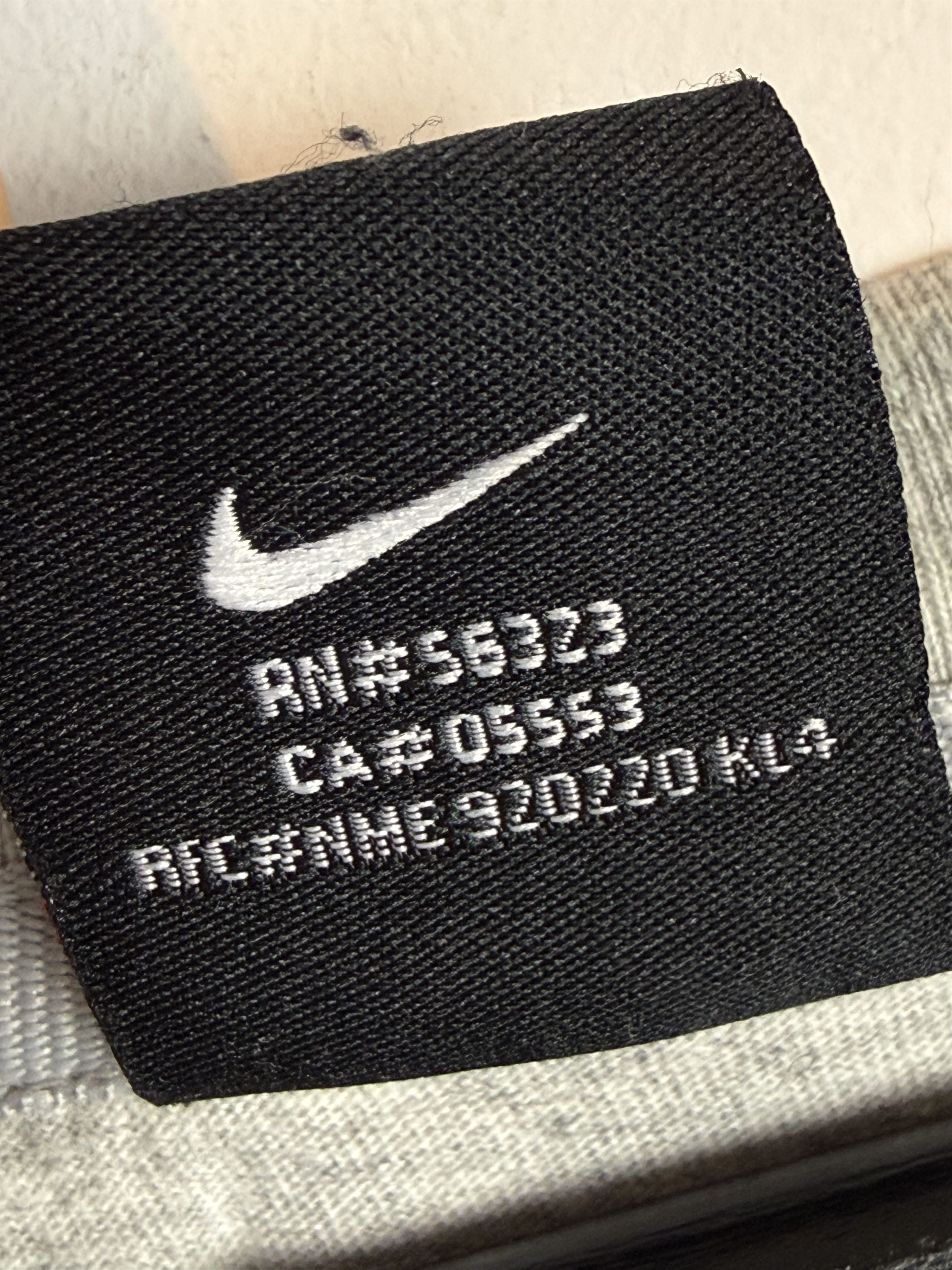Nike Vintage 90s Nike Swoosh Logo T-shirt Grey Size XL Size US XL / EU 56 / 4 - 6 Thumbnail