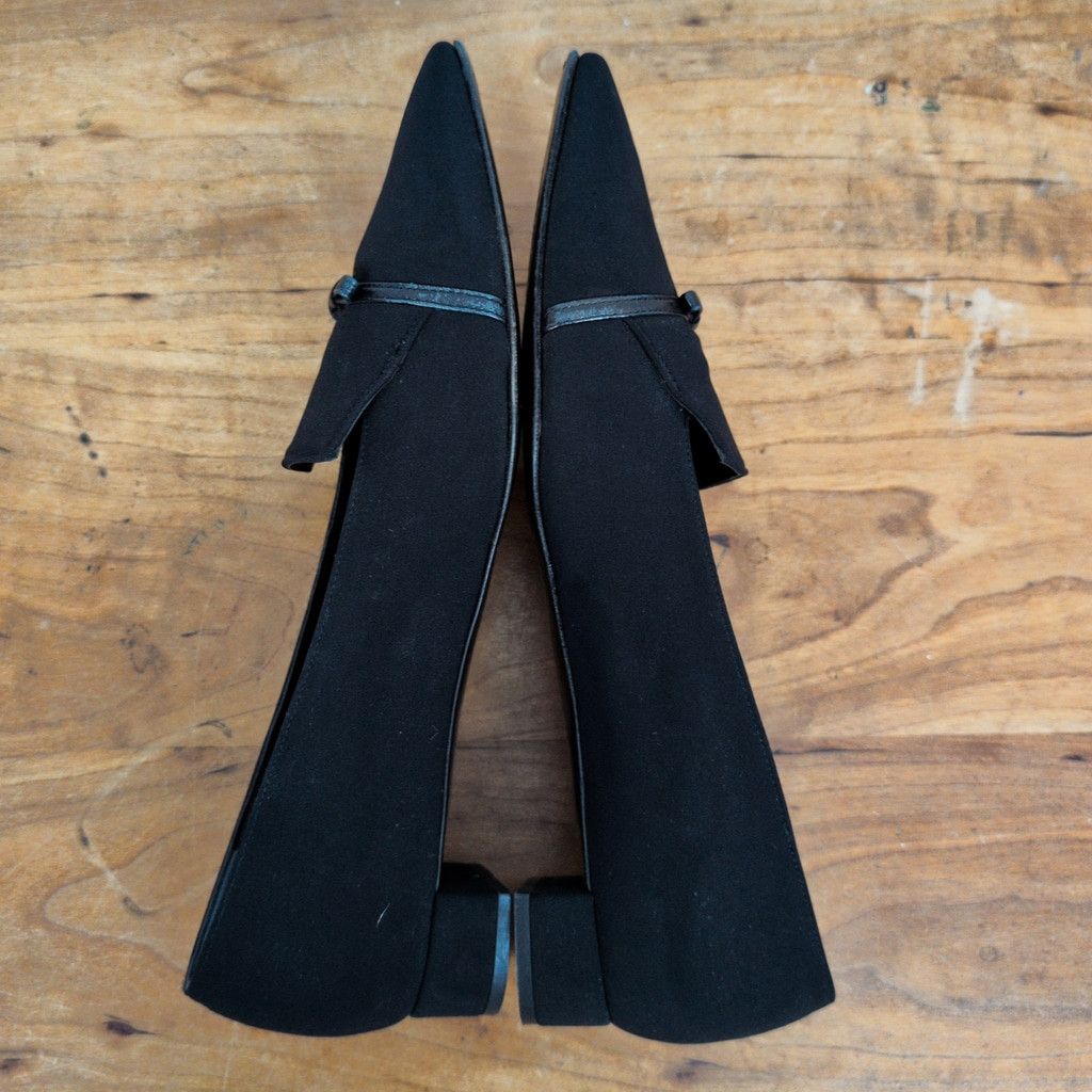 Robert Clergerie Robert Clergerie Naturin Black French Made low heels Size 9B Size US 9 / IT 39 - 7 Thumbnail