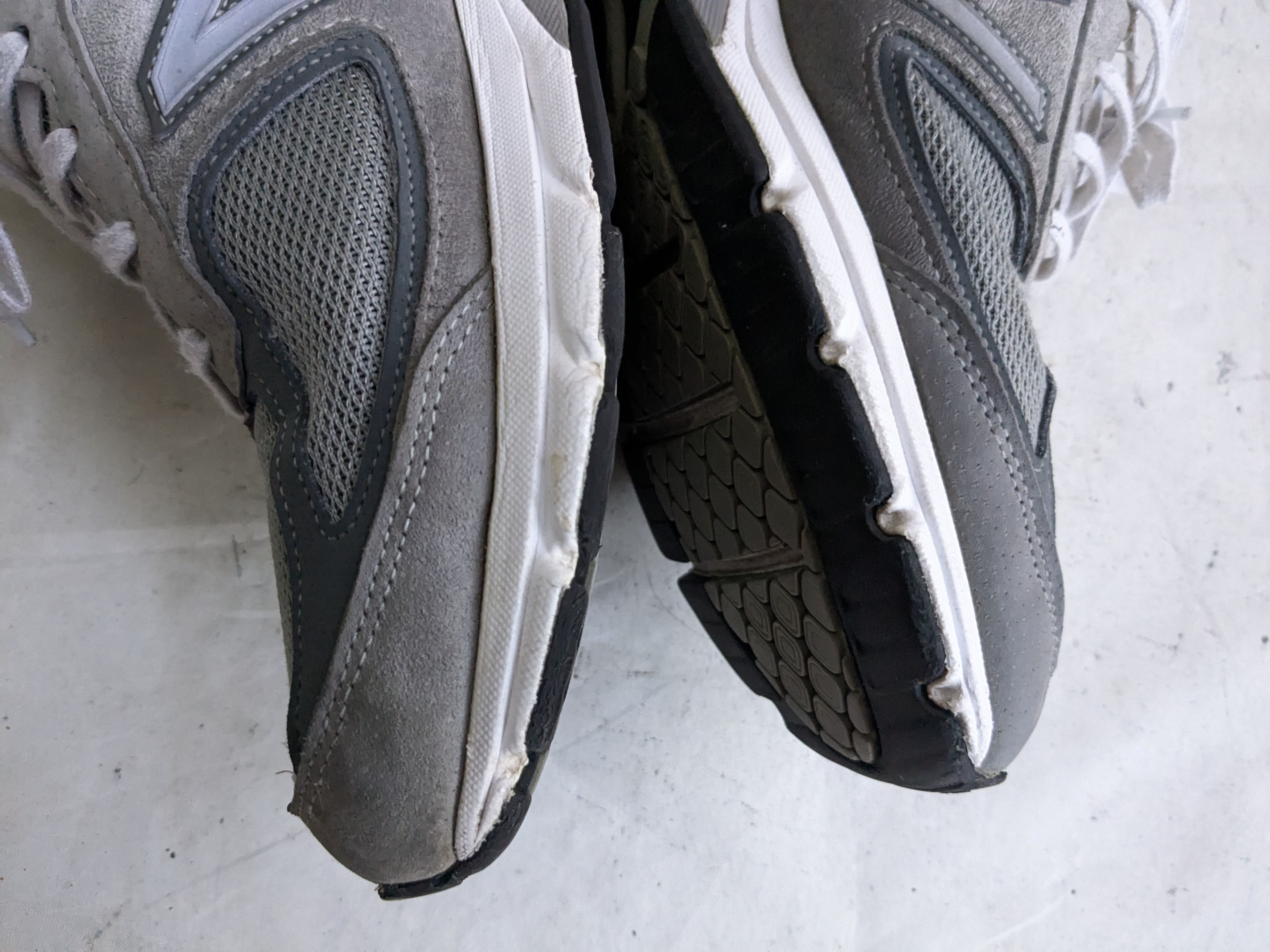 New Balance New Balance 990V4 12 D Gray Suede Castlerock M990GL4 Size US 12 / EU 45 - 12 Thumbnail