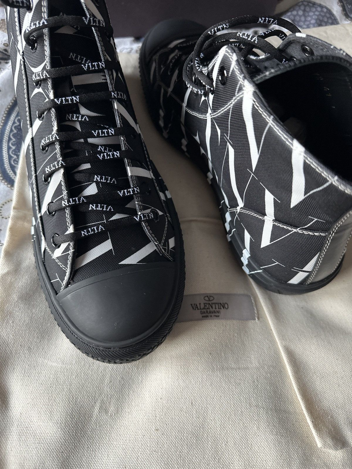 Valentino Valentino Sneaker Hi Size US 8 / EU 41 - 2 Thumbnail