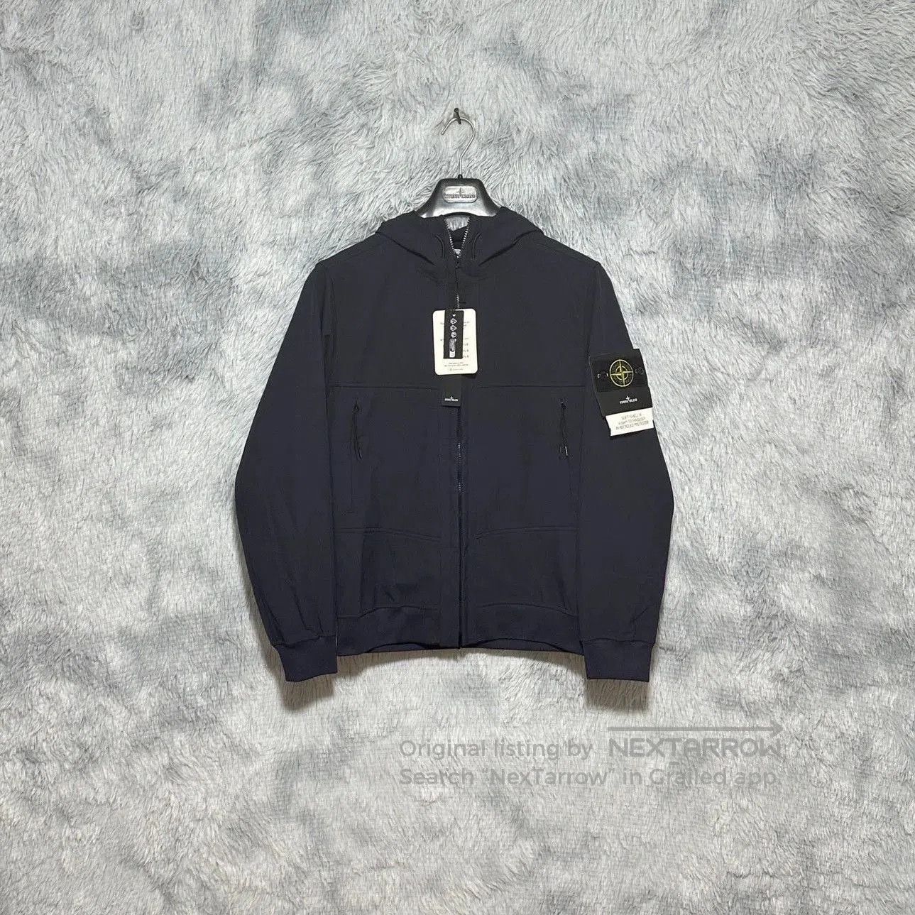 stone island soft shell hooded jacket navy black.