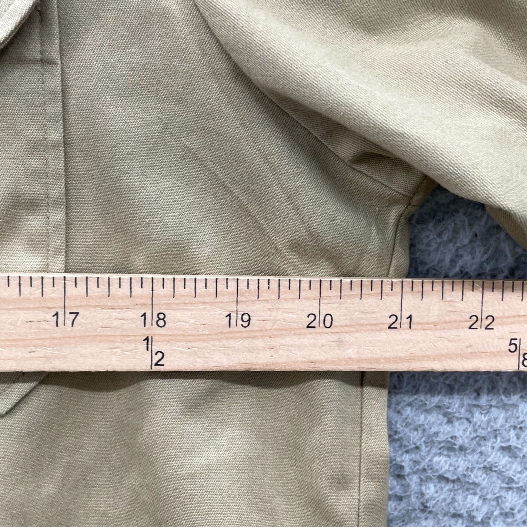 Champion Vintage Fly Fishing Shirt Women's Brown Twill Patches Embroidered Champion, Button-Up, 1979, Size Large, Size L, Casual Workwear, Martin Mfq. Size L / US 10 / IT 46 - 7 Thumbnail