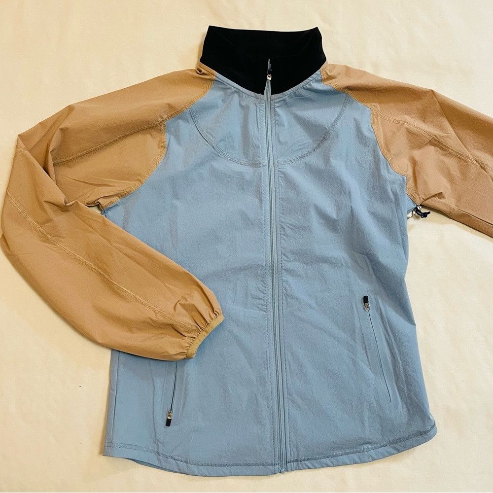 Fila NWT New $90 FILA Wild Card Blue Beige Jacket Size M Size M / US 6-8 / IT 42-44 - 6 Thumbnail