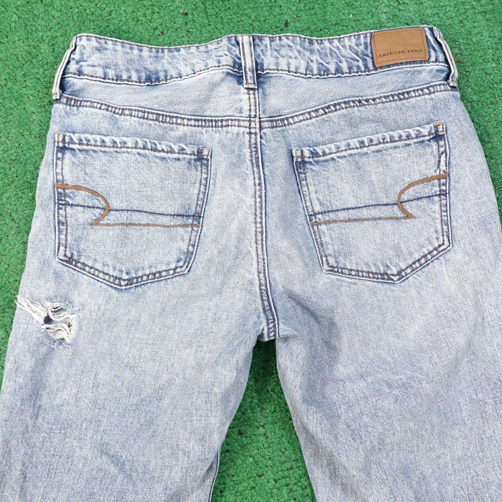 American Eagle Outfitters American Eagle Outfitters Tomgirl Jeans Regular Fit 4 Women Blue Denim Vintage-Inspired Size 27" / US 4 / IT 40 - 7 Thumbnail