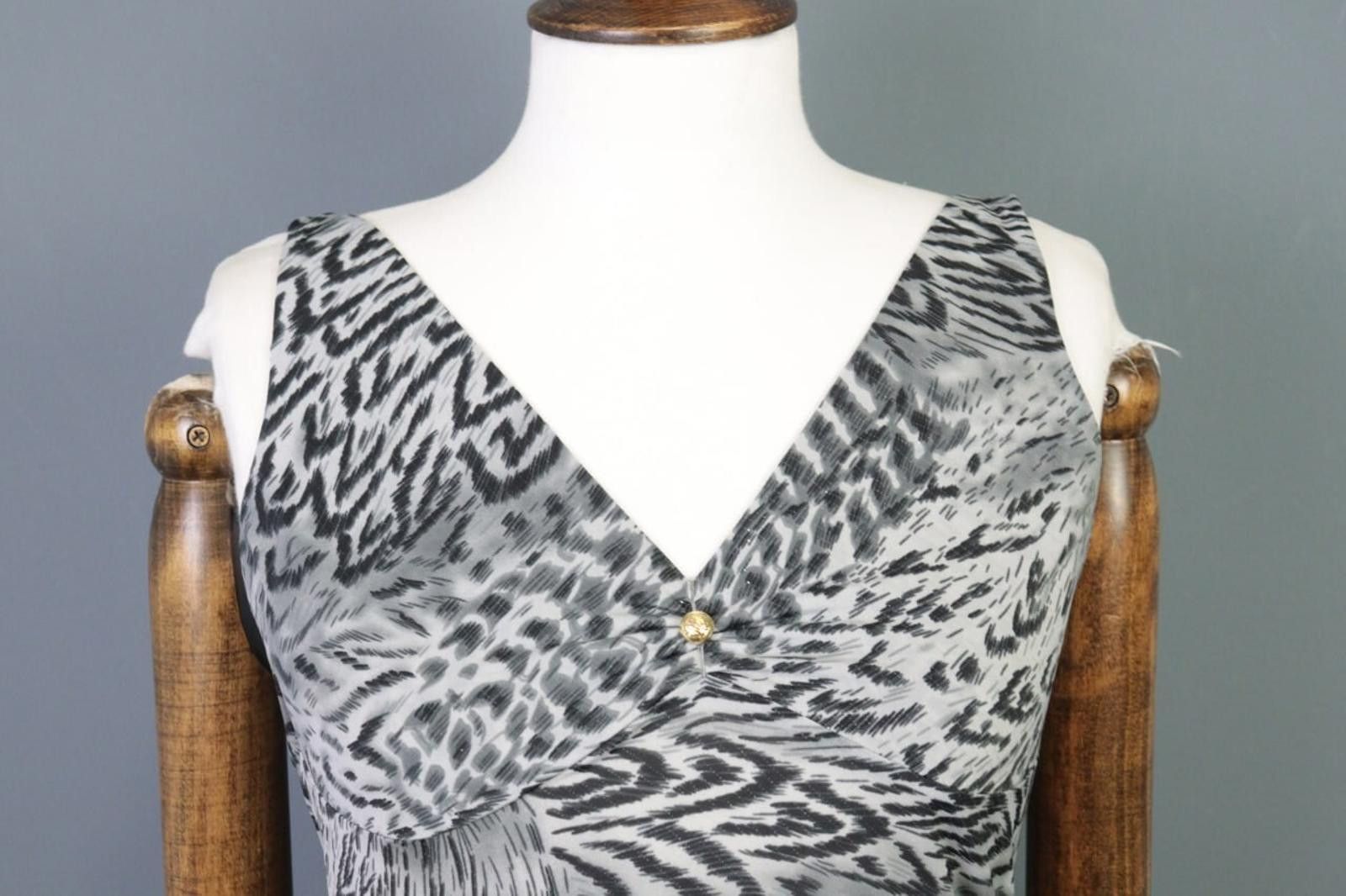 Roberto Cavalli Roberto Cavalli Multicolor Animals Printed Short Dress Sz L Size L / US 10 / IT 46 - 2 Thumbnail