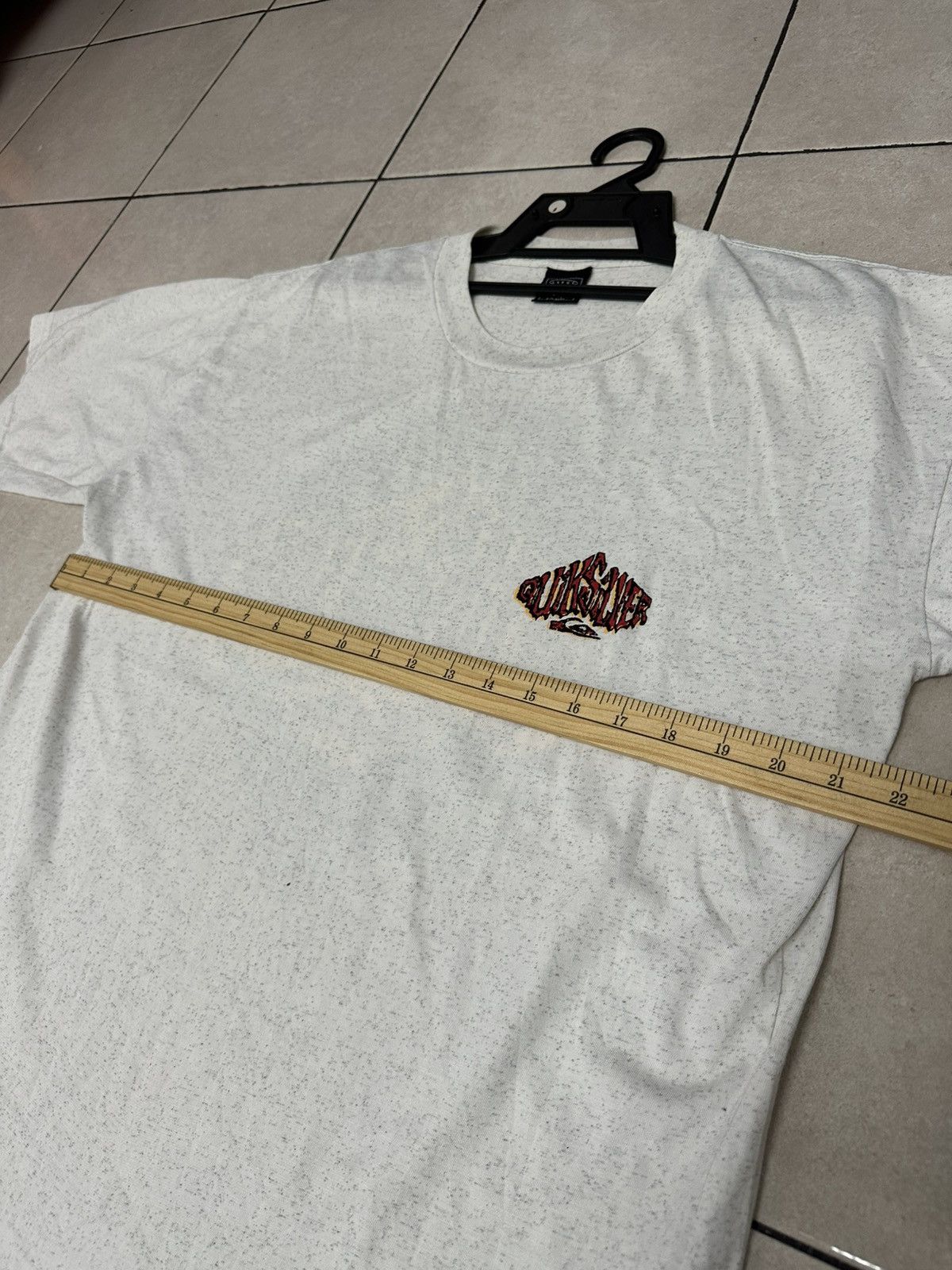 Quiksilver Vintage Quiksilver Usa Made Tshirt Size US L / EU 52-54 / 3 - 5 Thumbnail