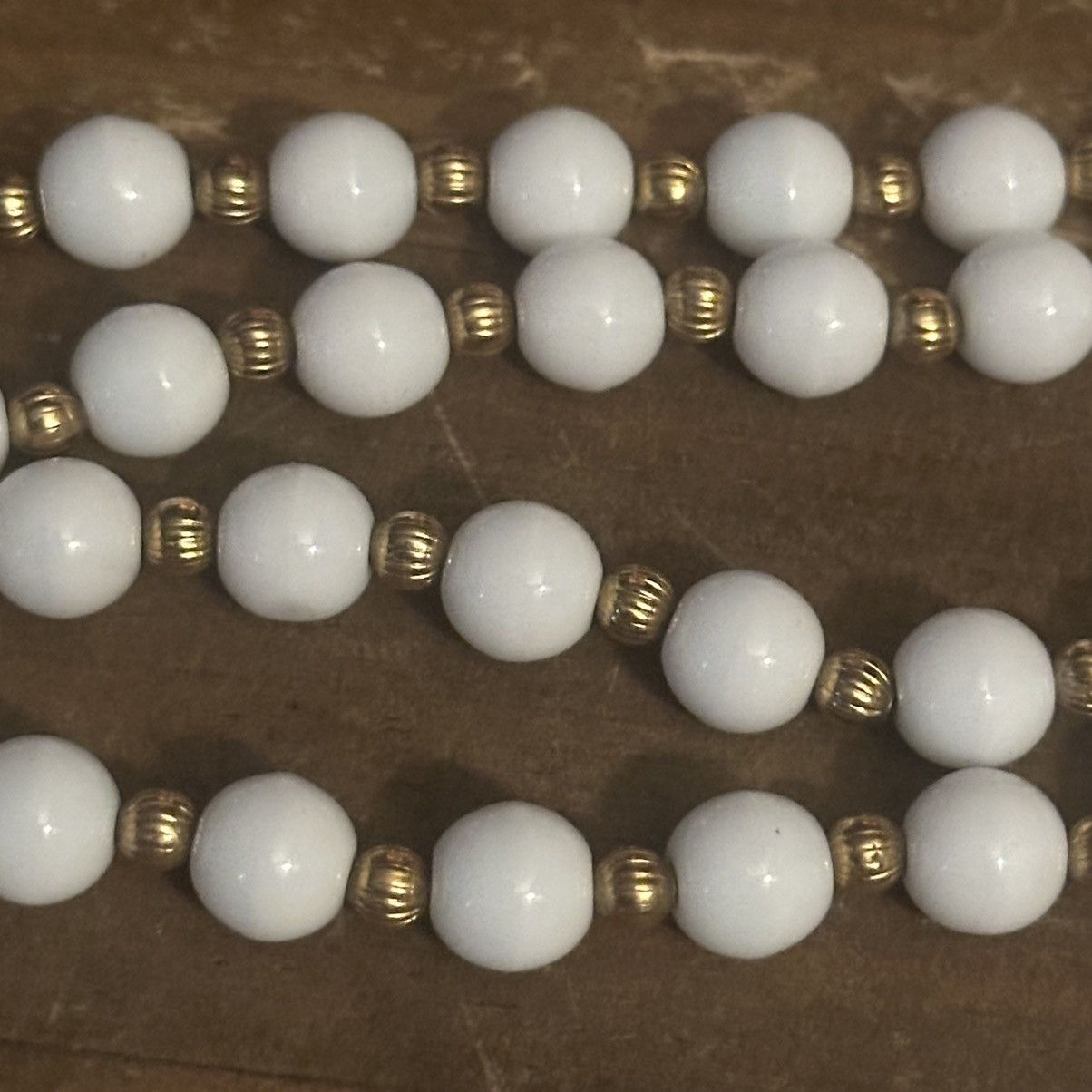 Vintage Vintage long white glass bead necklace Size ONE SIZE - 3 Thumbnail