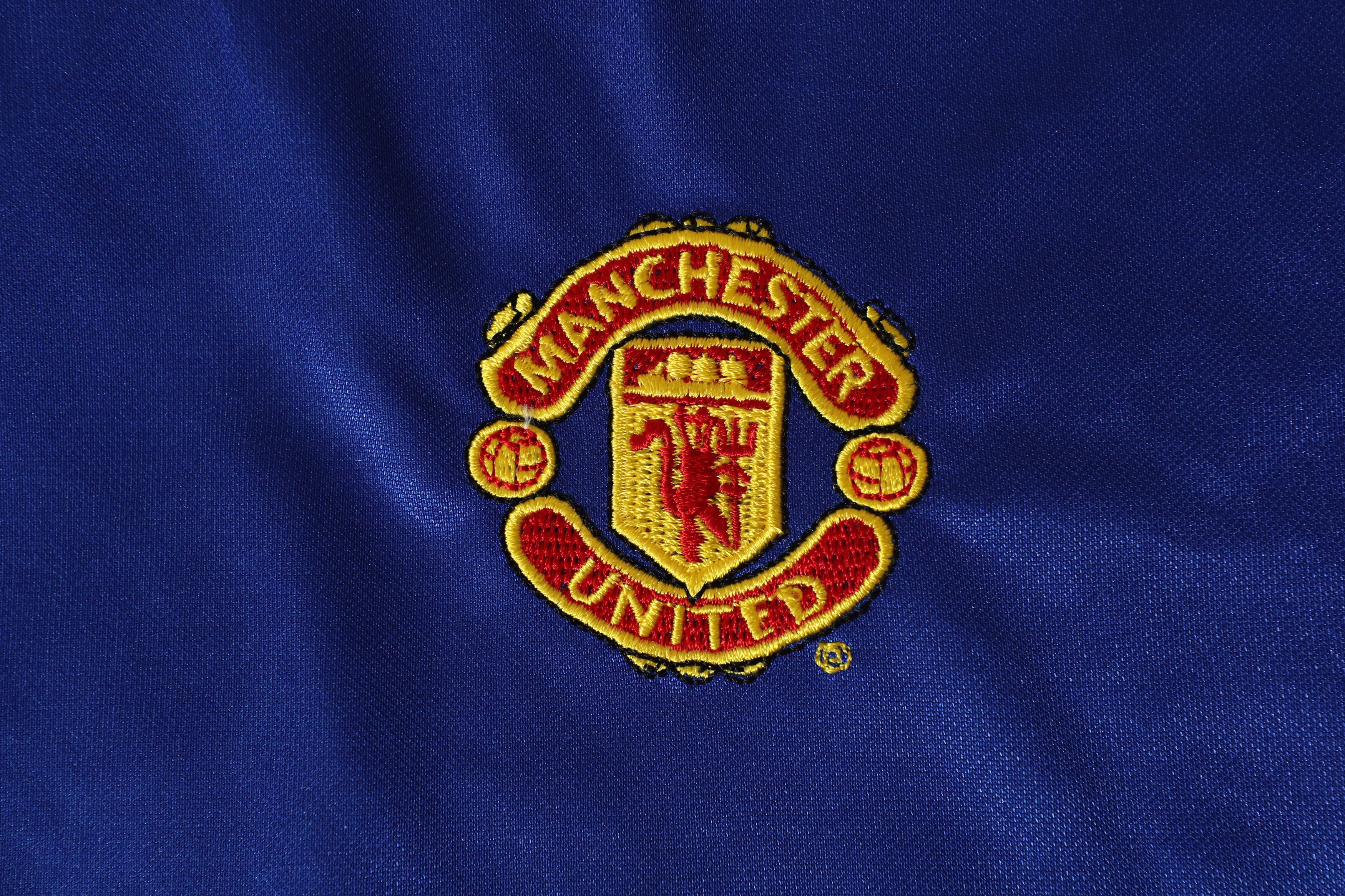 Nike Manchester United 2004/06 Away Soccer Jersey (M) Size US M / EU 48-50 / 2 - 7 Thumbnail