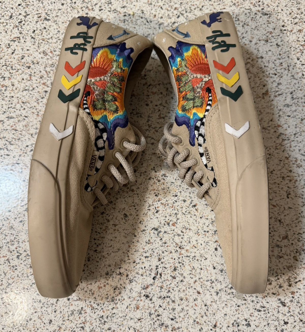 Vans Vans Era Desert Embellish Size US 7 / EU 40 - 2 Thumbnail