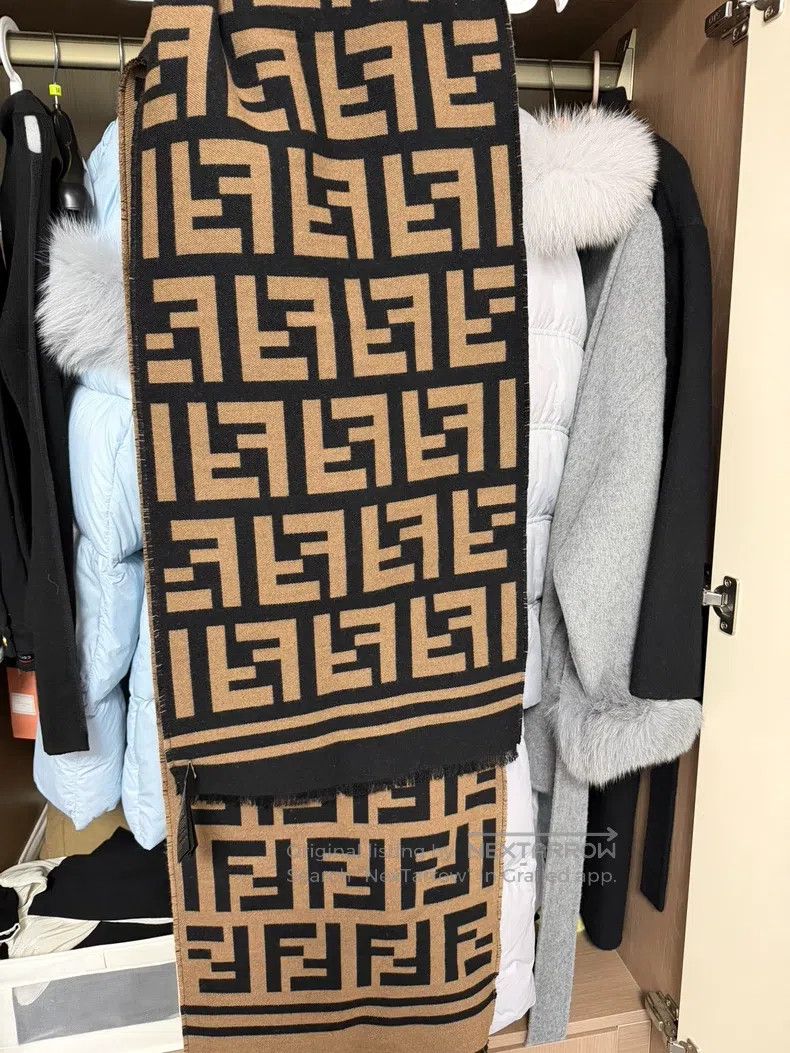 Fendi Fendi Scarf Size ONE SIZE - 1 Thumbnail
