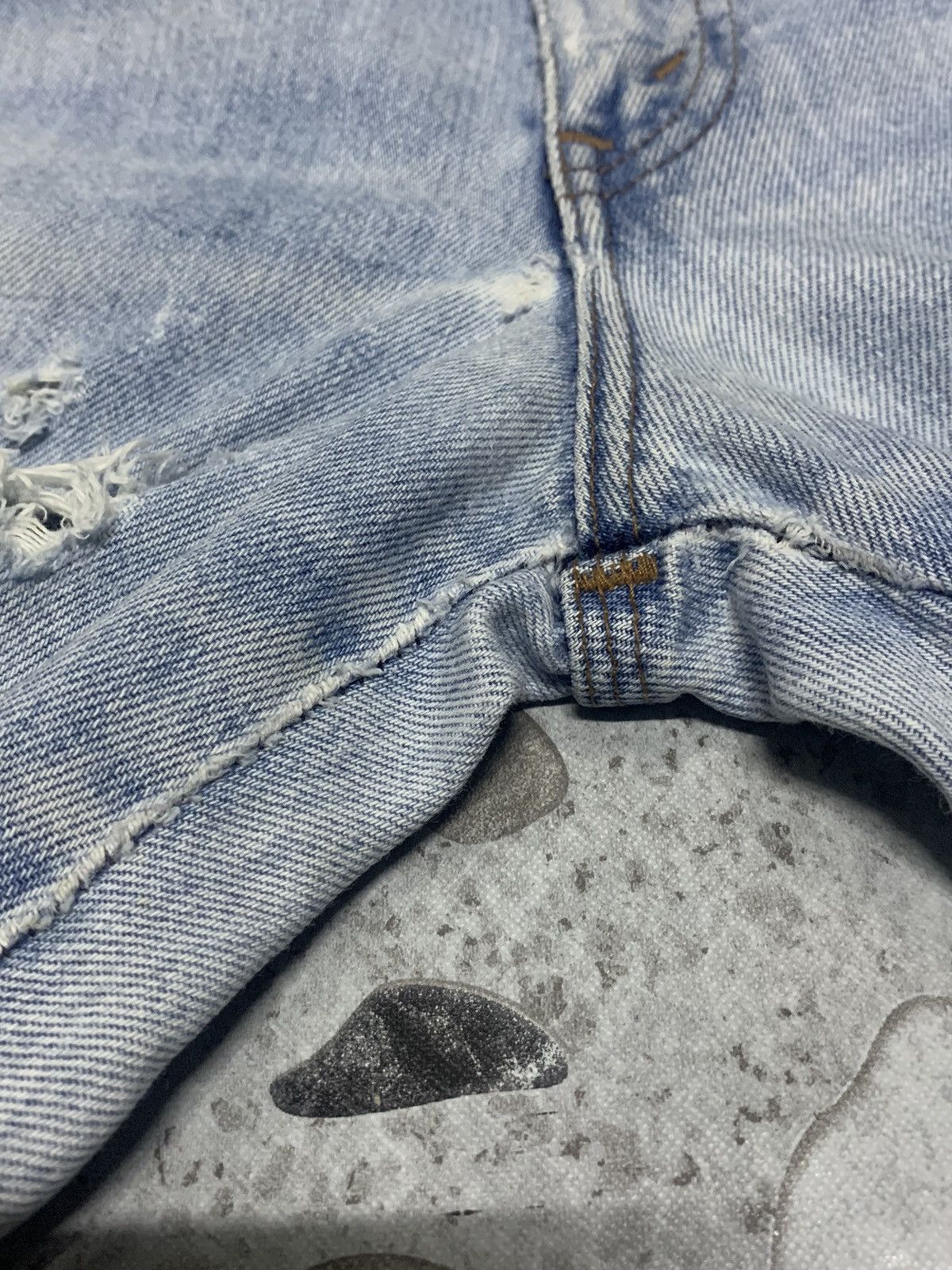 Levi's Vintage Clothing Vintage 90s Levis Big E Silvertab Distressed Denim Jeans W28 Size US 28 / EU 44 - 17 Thumbnail