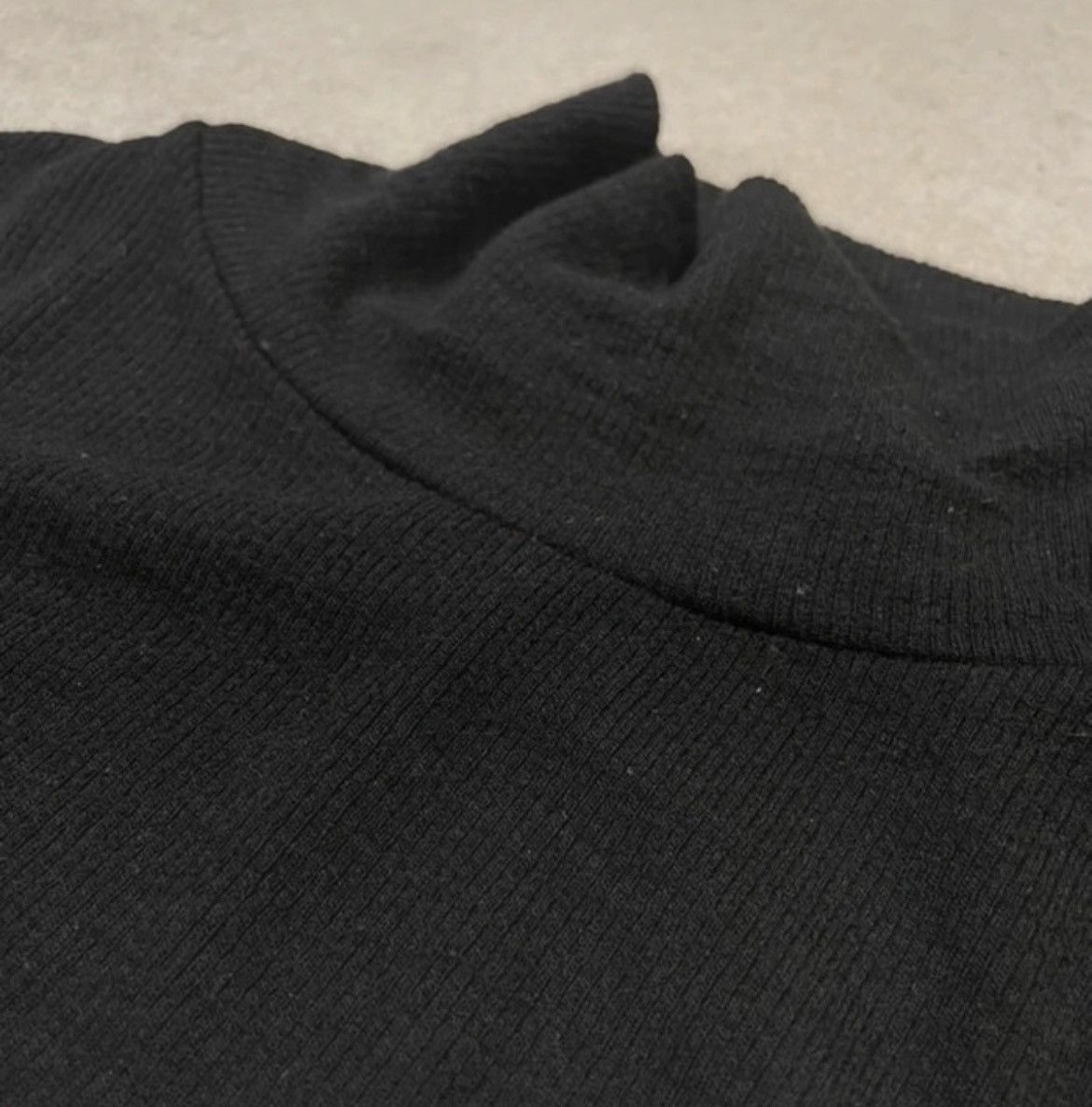 Helmut Lang 2000s Y2K vintage plain black Nomcore Helmut lang Turtleneck Size S / US 4 / IT 40 - 2 Thumbnail