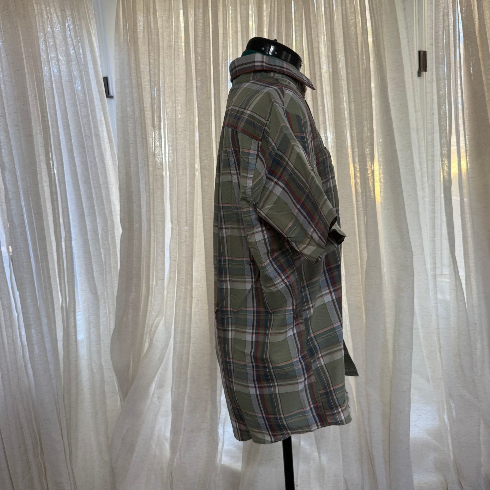 Eddie Bauer Eddie Bauer Olive Plaid Short-Sleeve Outdoor Shirt | Sz M Size US M / EU 48-50 / 2 - 4 Thumbnail