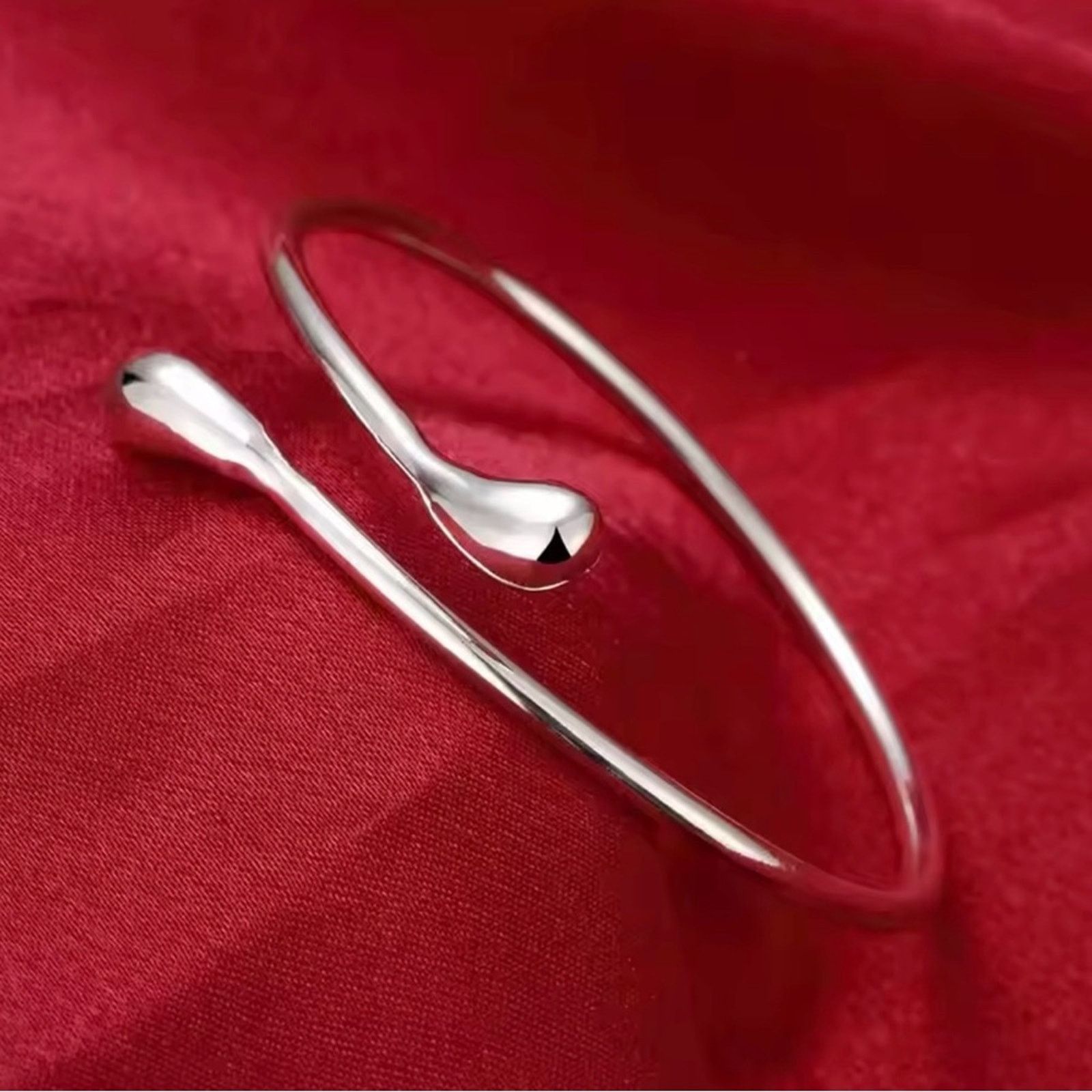 Other Sterling Silver plated Bracelet Simple Glossy Open Water Size ONE SIZE - 2 Thumbnail
