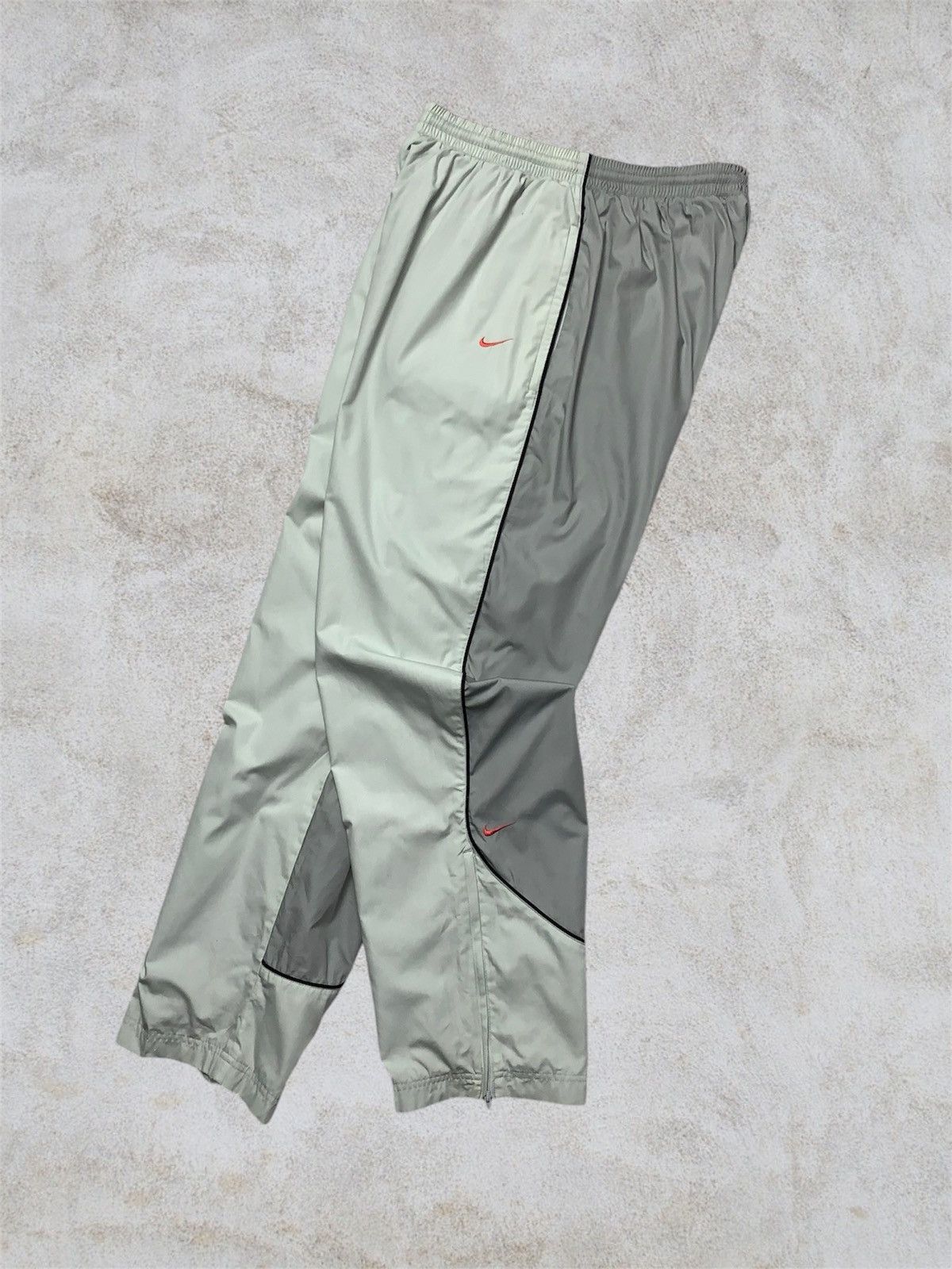 Nike × Vintage Nike vintage pants drill joggers Y2K logo size L Size US 34 / EU 50 - 1 Thumbnail