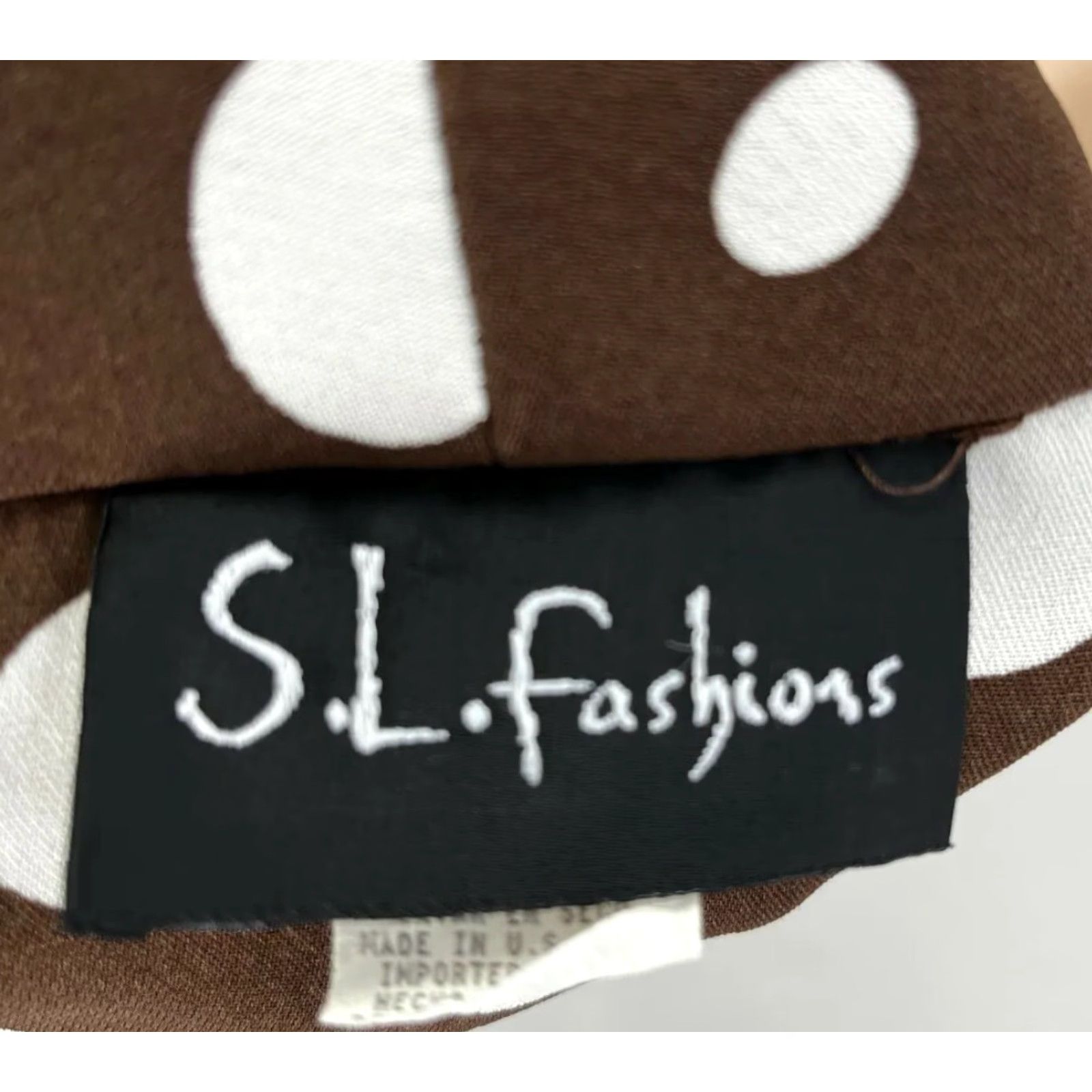 Vintage VINTAGE S.L. Fashions Dress Button Long Polka Dot Polyester Midi Womens 1990s Brown 40" Chest 50 Hip 49 Shoulder to Hem Size XXS / US 00 / IT 34 - 6 Thumbnail