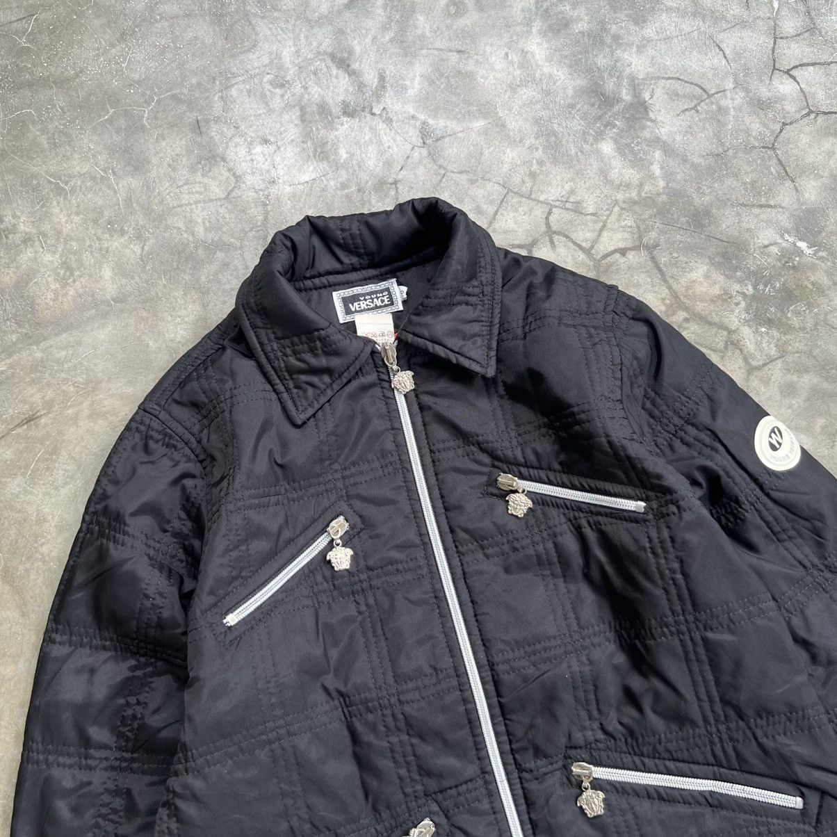 Versace Vintage 90s Versace Young 4 Pocket Zip Jacket Size US XS / EU 42 / 0 - 3 Thumbnail