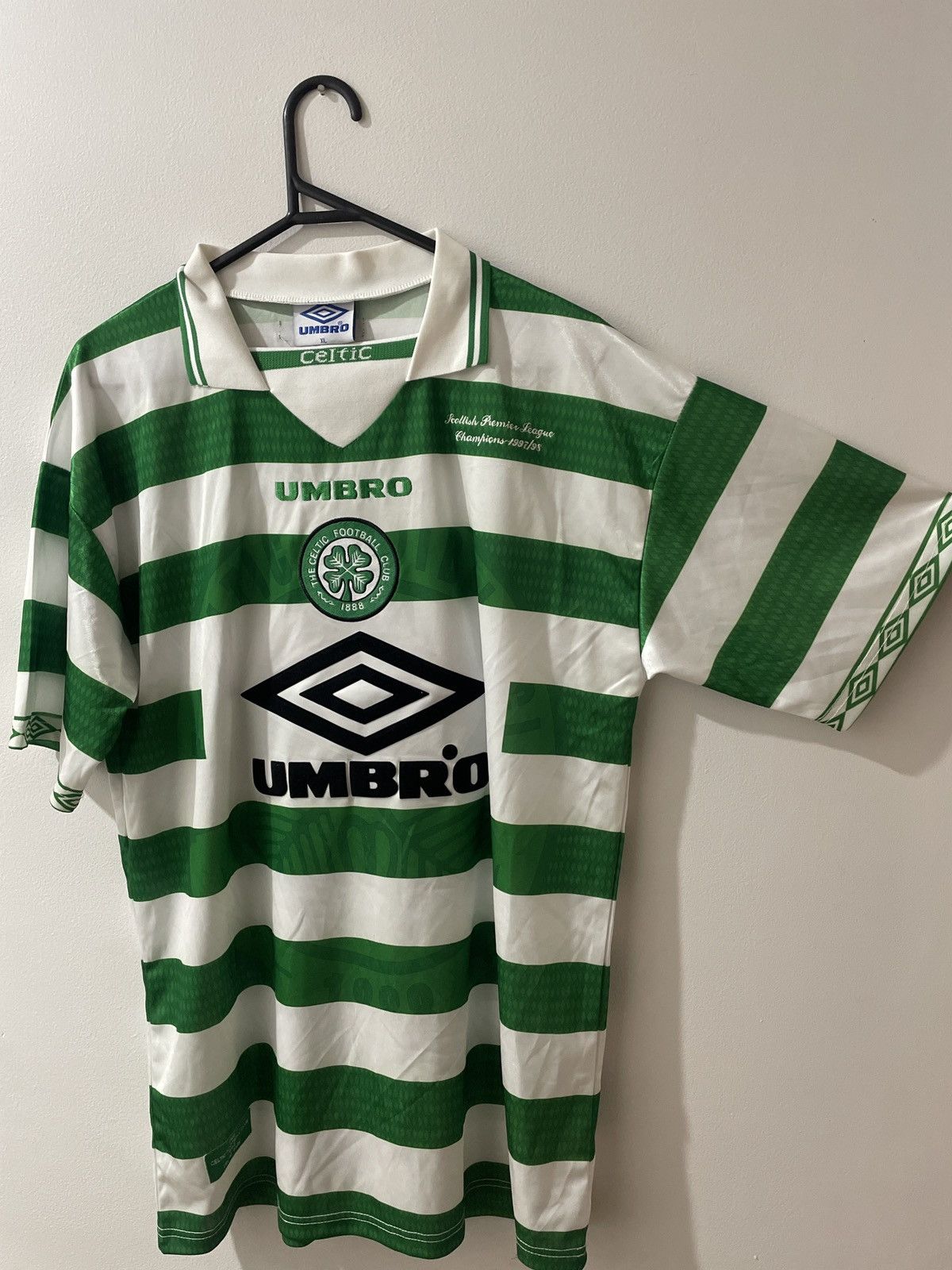 Umbro Vintage Celtic 1997/98 Soccer Jersey Size US XL / EU 56 / 4 - 3 Thumbnail