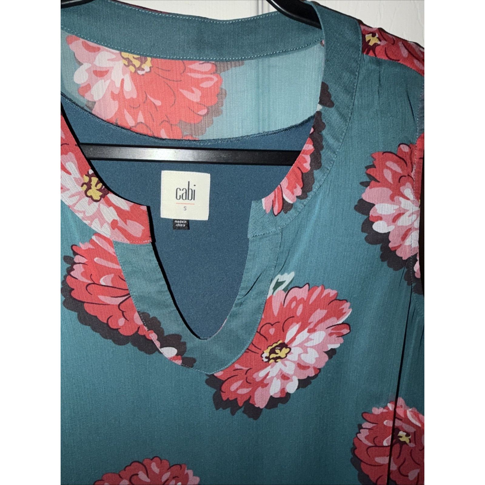 Canali CAbi #3445 Blushing Blouse Chiffon Sleeveless V-Neck Teal Size S / US 4 / IT 40 - 2 Thumbnail