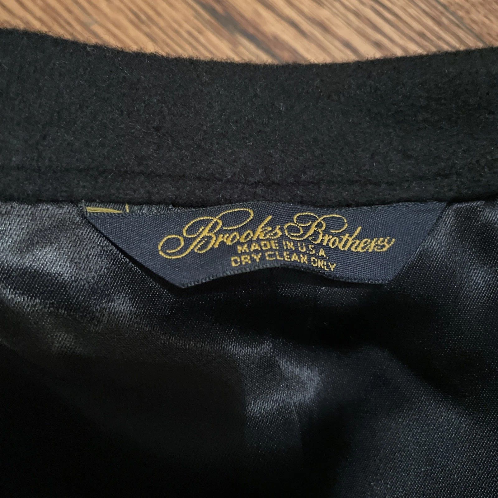 Brooks Brothers VTG Brooks Brothers Black Wool Cashmere Overcoat Mens 42R Size US L / EU 52-54 / 3 - 10 Thumbnail