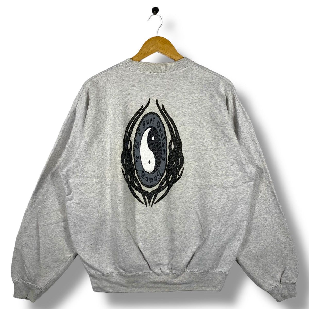 Vintage Vintage 90's T&C SURF Designs Hawaii Graphic Sweatshirt Size US L / EU 52-54 / 3 - 1 Thumbnail