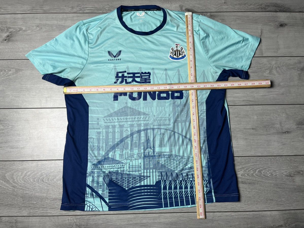 Castore Castore Newcastle United Pre Match T-shirt 2022 2023 Adults Size US XXL / EU 58 / 5 - 6 Thumbnail