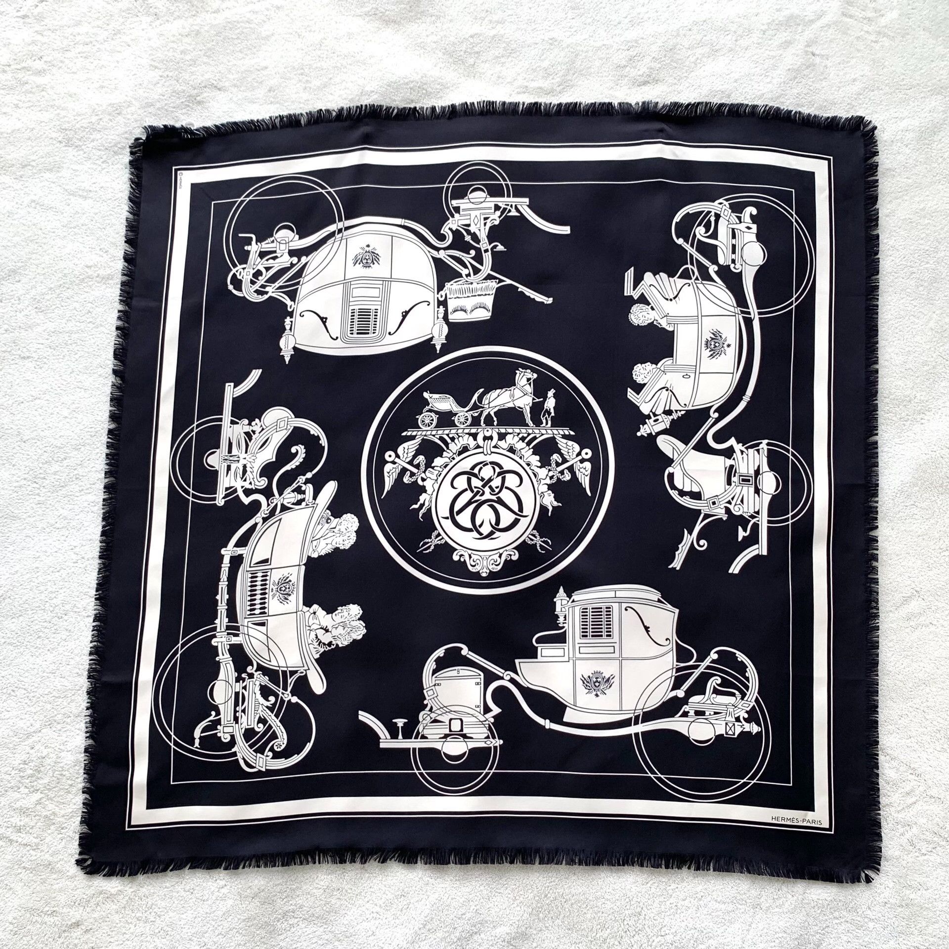 Hermes Hermes Black Scarf 37 Men Size ONE SIZE - 1 Thumbnail