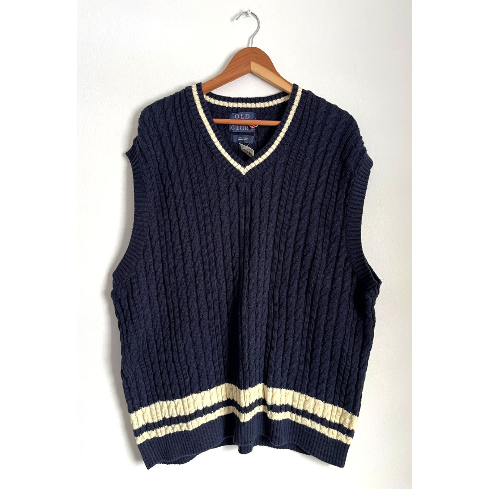 Vintage VINTAGE Old Glory Men’s Sweater Vest Knit Cable-NK V-Neck Sleeveless Navy 2XL Tall 90s Retro Size US XXL / EU 58 / 5 - 2 Thumbnail