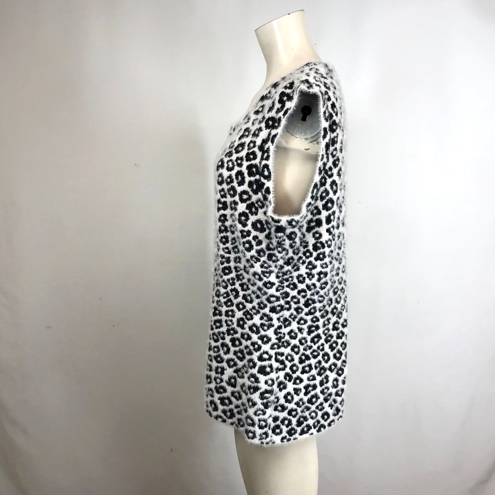 Vintage ODDy Women's 3XL Sleeveless Leopard Print Fuzzy Tank Top Size XXL / US 16-18 / IT 52-54 - 6 Thumbnail