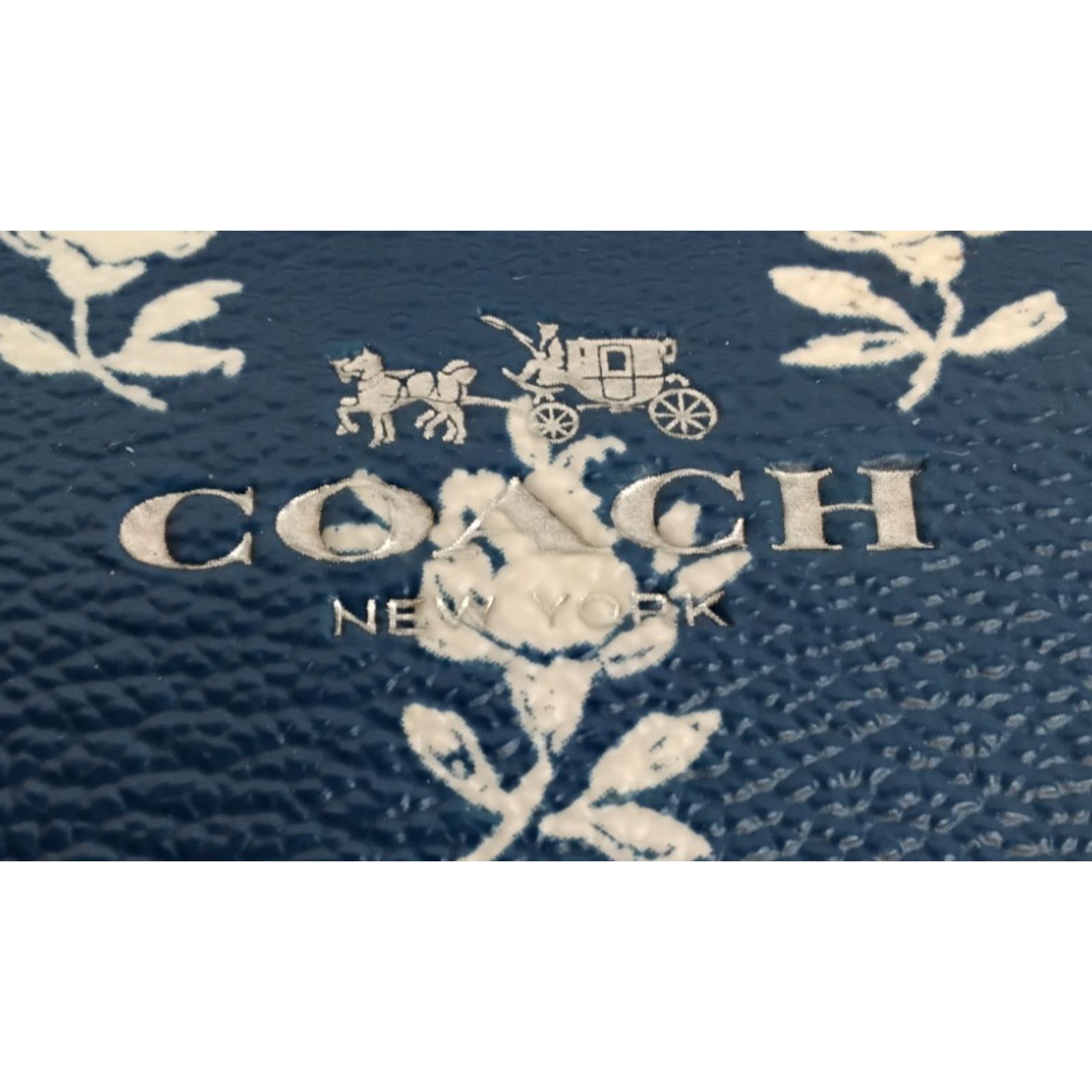 Coach Coach Wristlet Pouch Wallet Blue White Floral Print Leather Size ONE SIZE - 9 Thumbnail