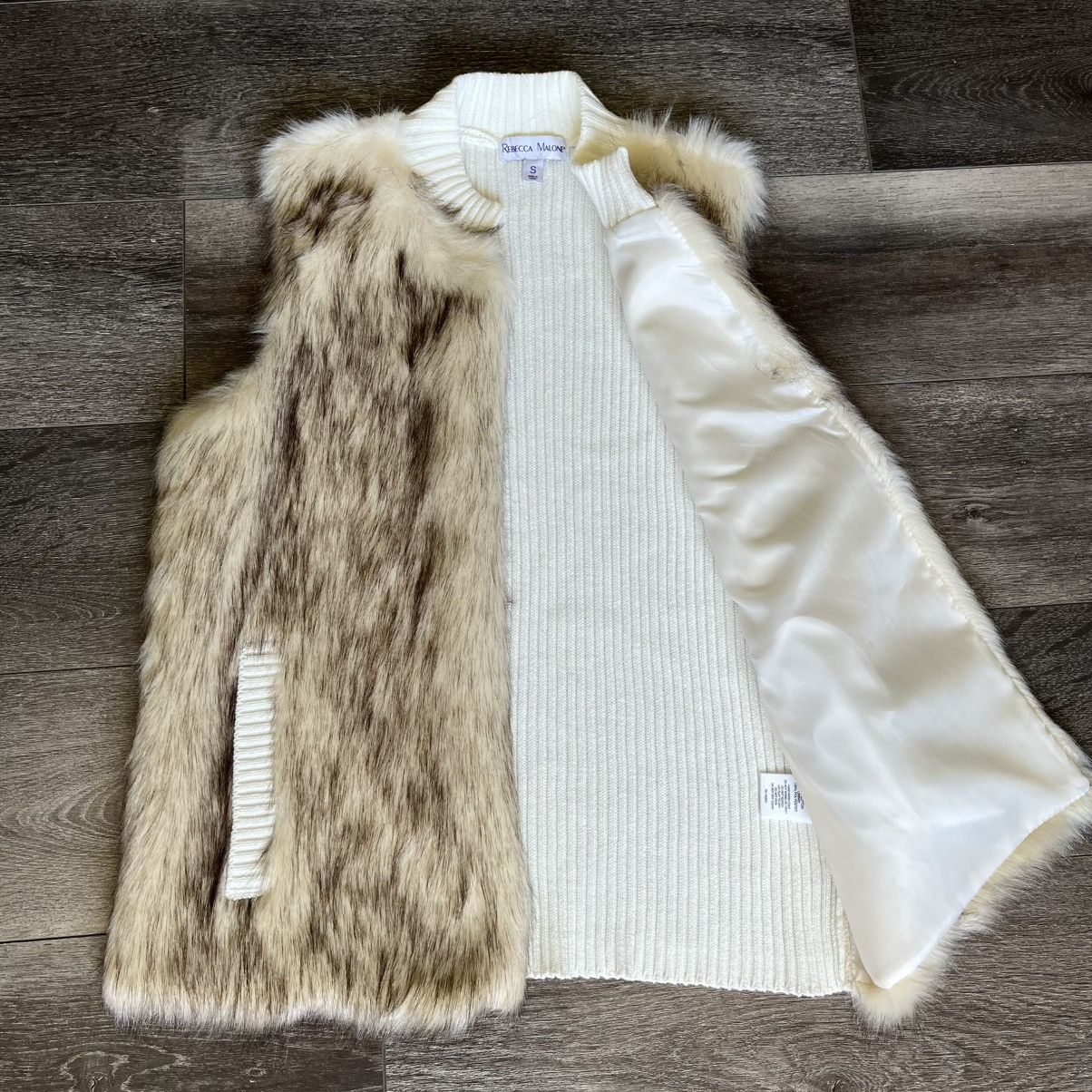 Vintage Vintage Y2K Rebecca Malone Faux Rabbit Fur Sleeveless Vest Size S / US 4 / IT 40 - 2 Thumbnail