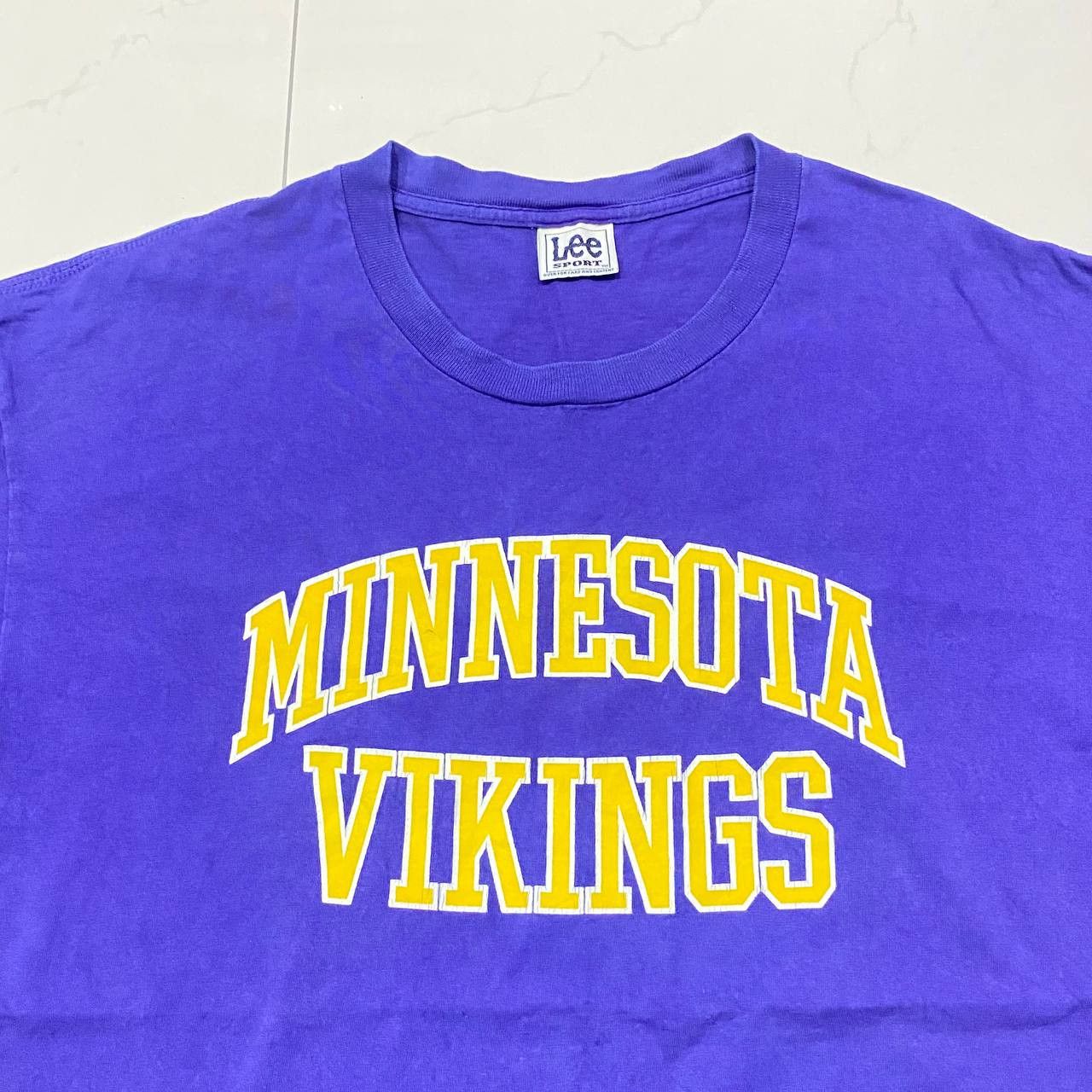 Lee × Pro Player × Vintage 90s 00s Minnesota Vikings Spell Out Vintage Purple T-Shirt Size US XL / EU 56 / 4 - 2 Thumbnail