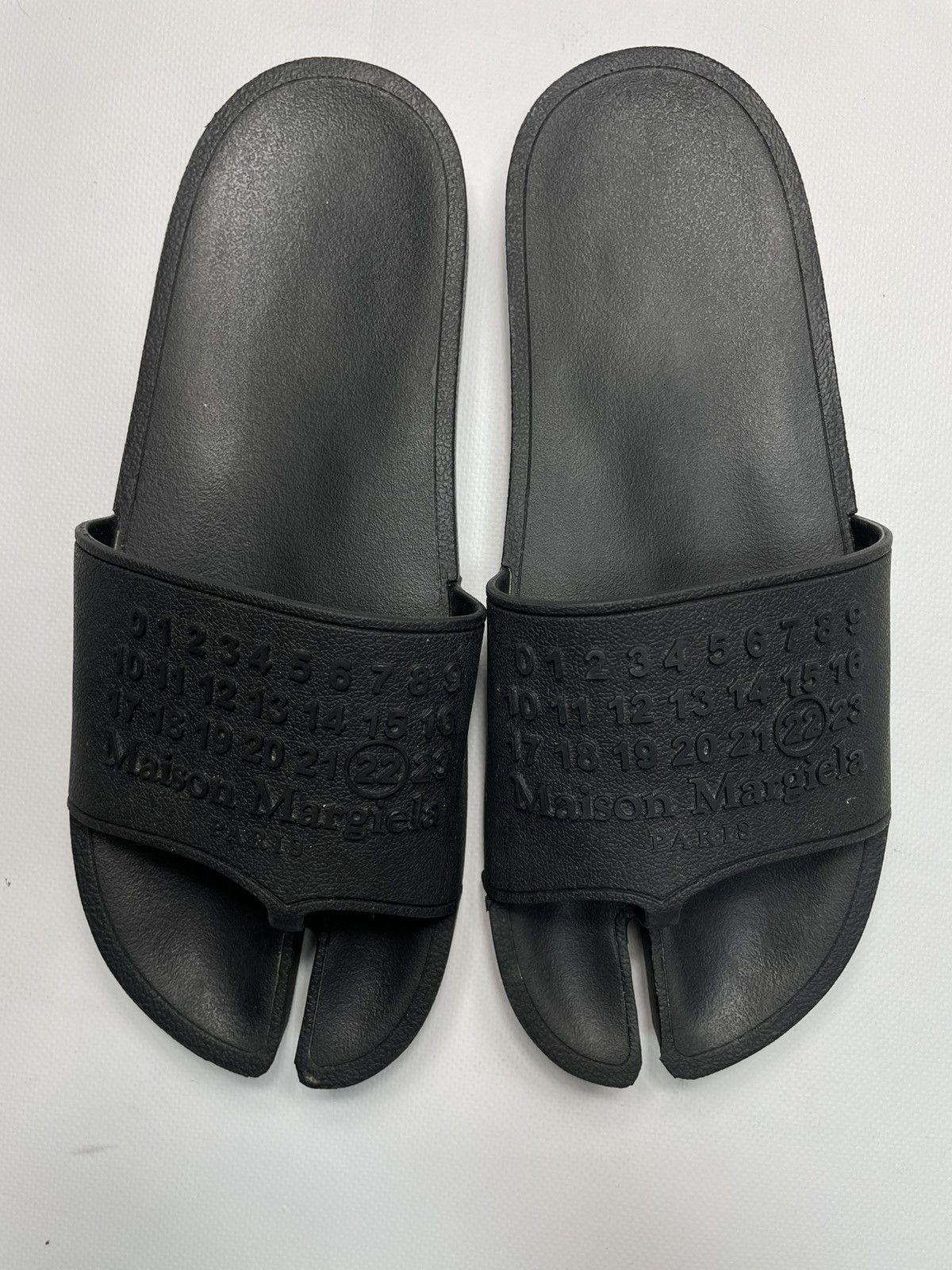 Maison Margiela Maison Margiela tabi flip flops Size US 12 / EU 45 - 2 Thumbnail