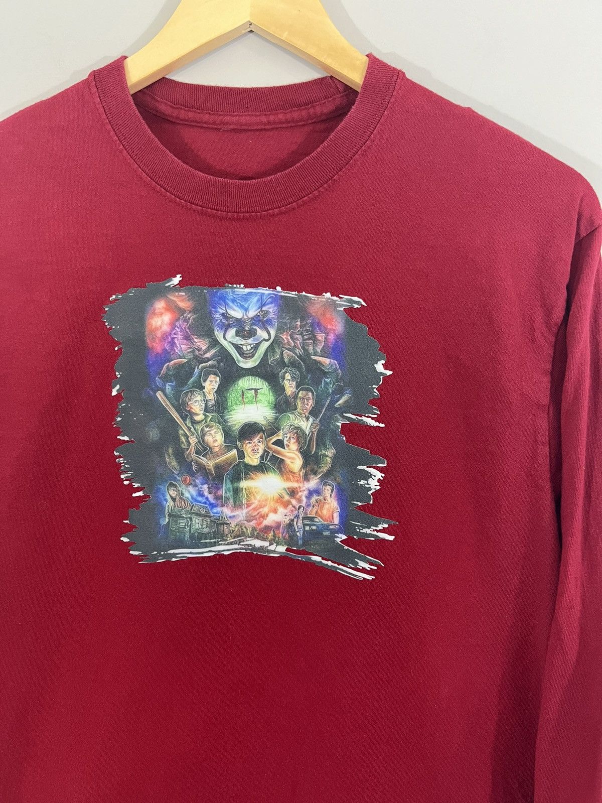 Vintage IT Scary Horror Movie Steven King Book Long Sleeve Tee Size US S / EU 44-46 / 1 - 1 Thumbnail