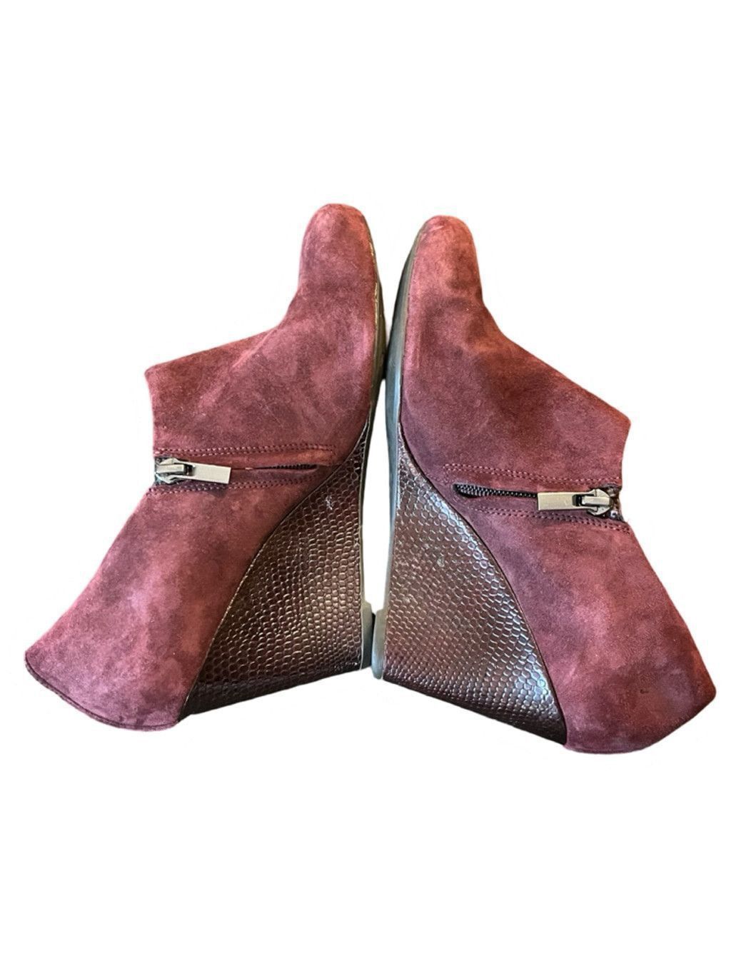Clarks Clarks Purple Leather Booties Wedge Ankle Boots Zip Up 8.5 Size US 8.5 / IT 38.5 - 9 Thumbnail