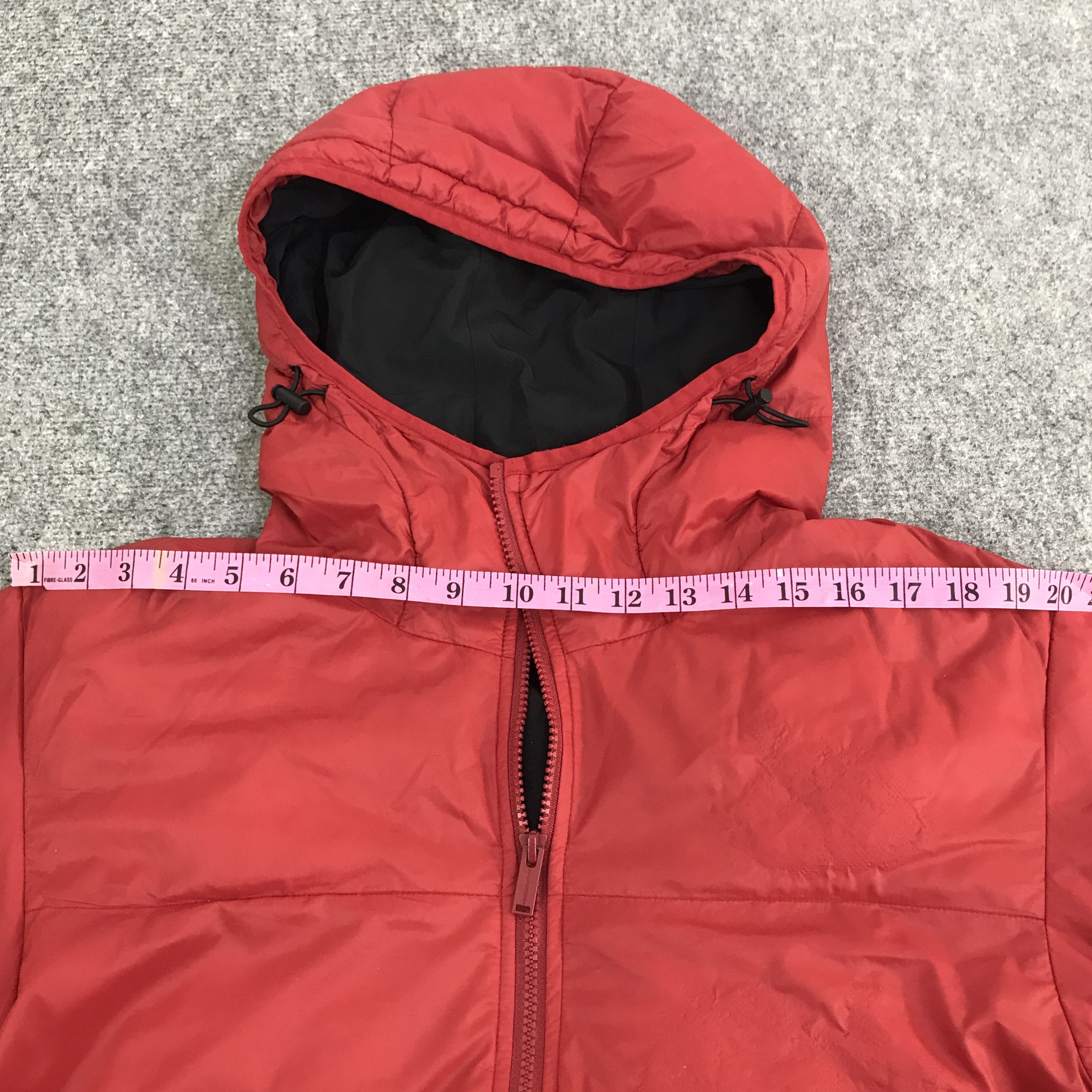 GU × Undercover gu x undercover puffer jacket K116B19 Size US S / EU 44-46 / 1 - 7 Thumbnail