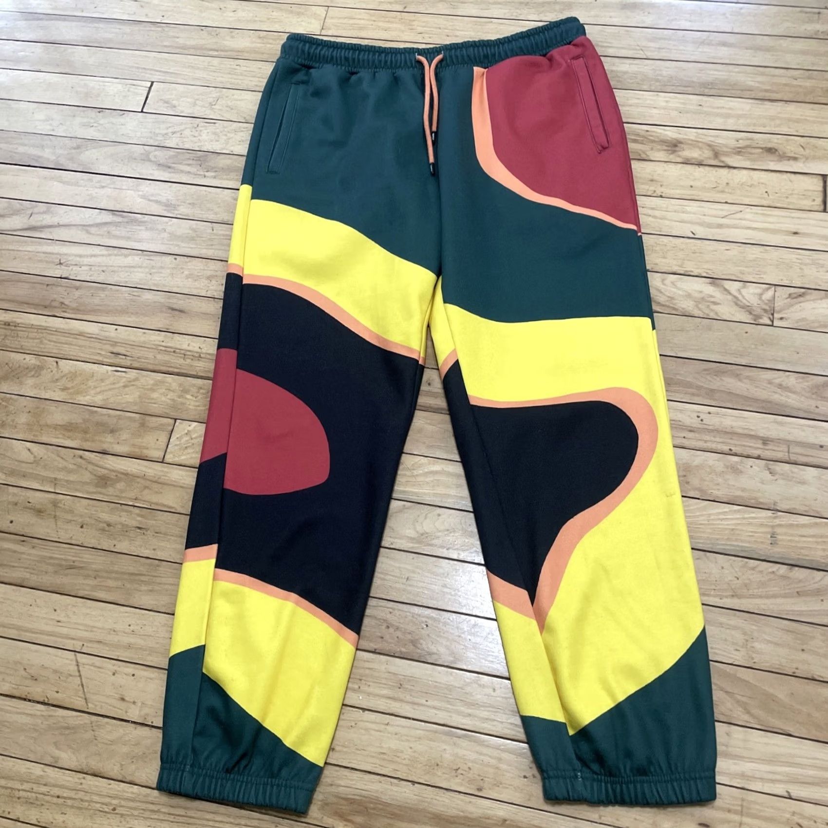 WeSC VINTAGE WeSC Geometric Topographic Print Sweat Pants Men 2XL Jogger Red Green 29 in Inseam Pockets Size US 39 - 3 Thumbnail