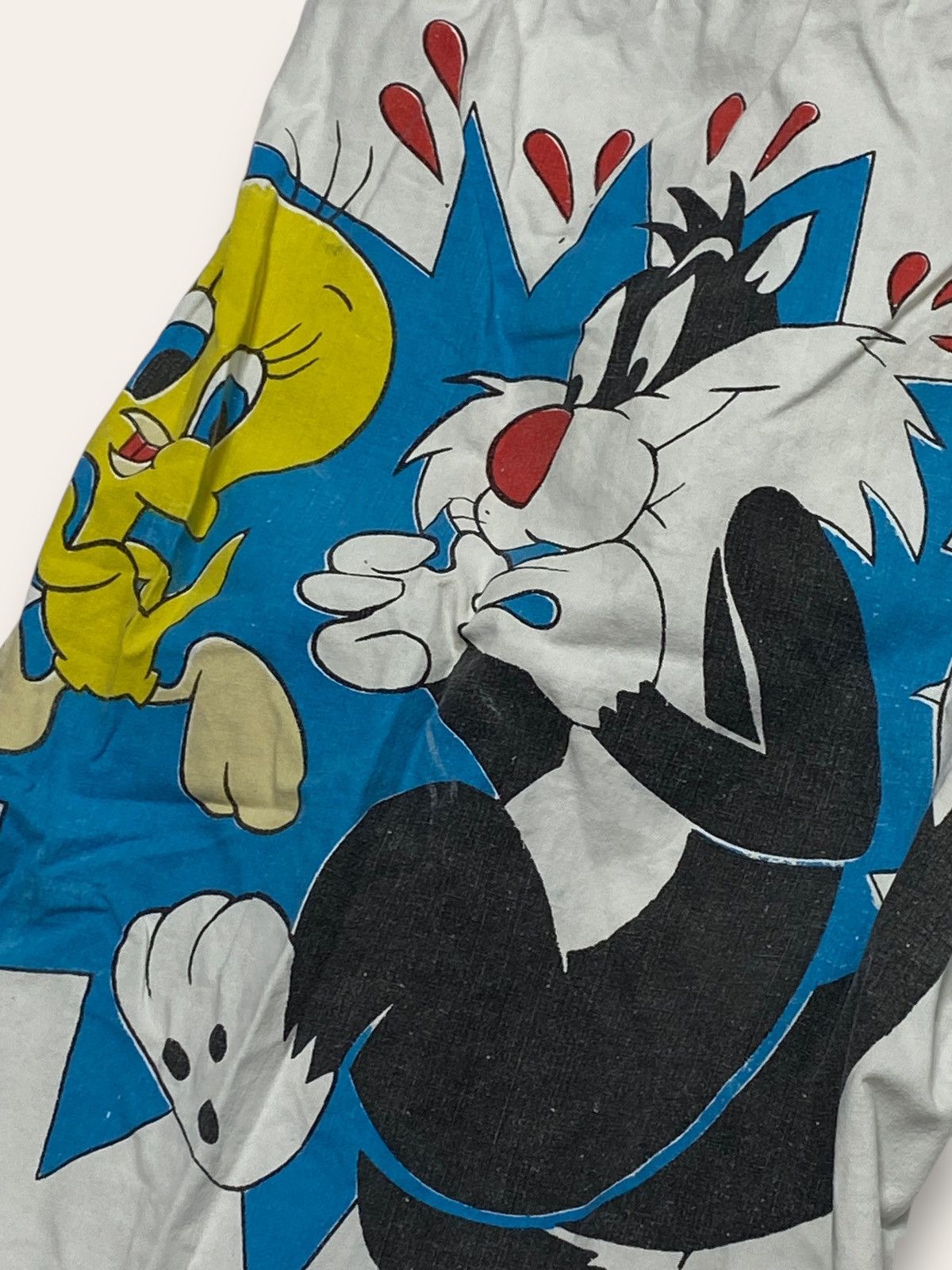Vintage Vintage LOONEY TUNES Warner Bros Overprint Shorts Y2K Size US 32 / EU 48 - 8 Thumbnail