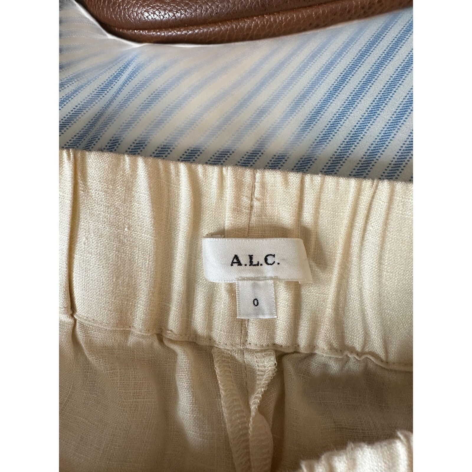 A.L.C. A.L.C Billy Shorts 100% Linen Drawstrings in Cream Womans 0 Size 25" / US 0 / IT 36 - 9 Thumbnail
