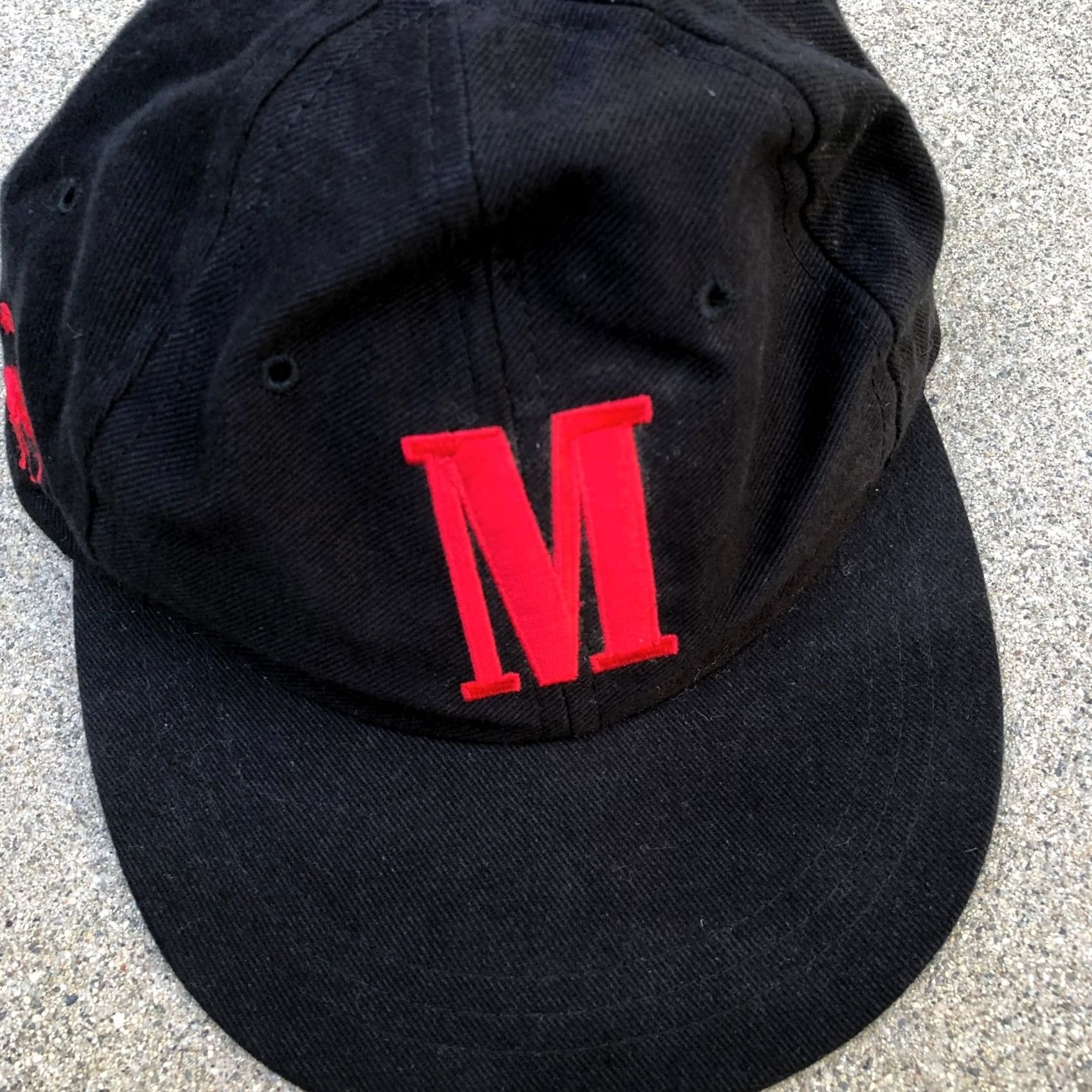 Marlboro VINTAGE Marlboro Tobacco Retro Hat Men Black Adjustable Cap Low Profile Baseball Cap One Size Mens Black Size ONE SIZE - 2 Thumbnail