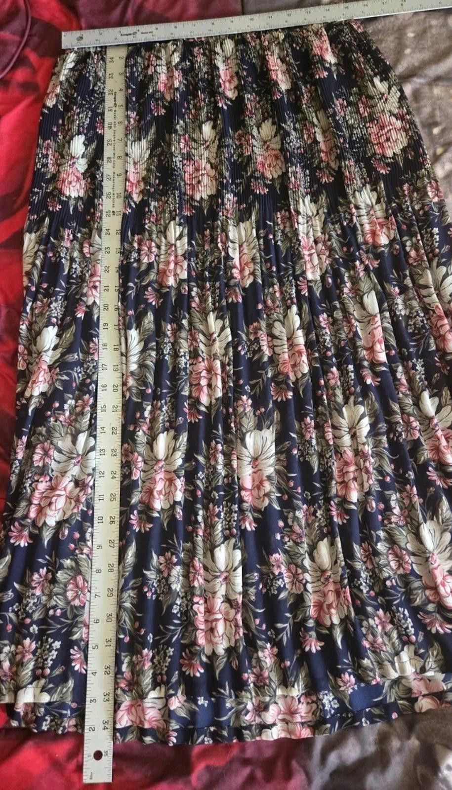 Other Sag Harbor Navy Pink Floral Pull-on Pleated Skirt Womens Lar Size 36" / US 14 / IT 50 - 10 Thumbnail