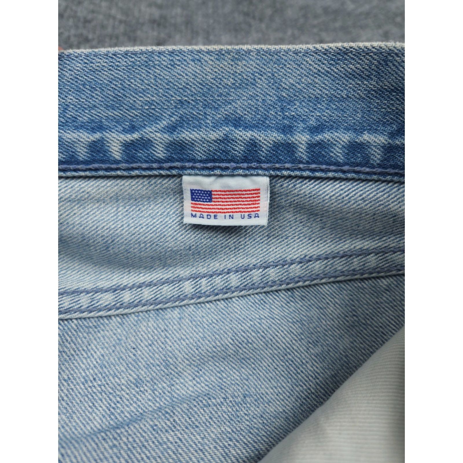 Levi's VINTAGE Levi's 501 Jeans Slim Straight Blue 31 34 31 x 34 USA Regular Mens 5-Pocket Denim Jeans Size US 31 - 7 Thumbnail
